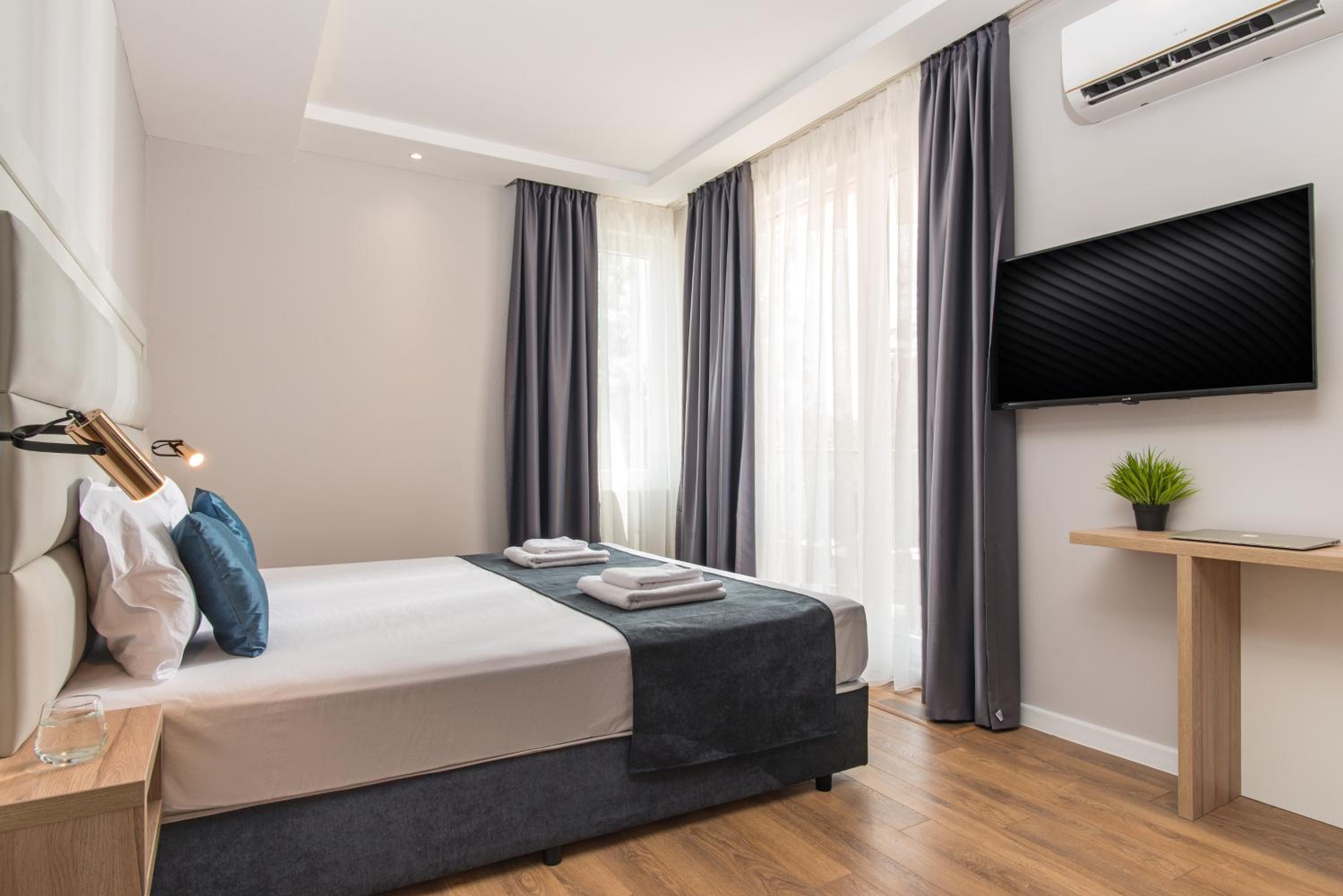 Superior One-Bedroom Apartment with Sea View photo 3