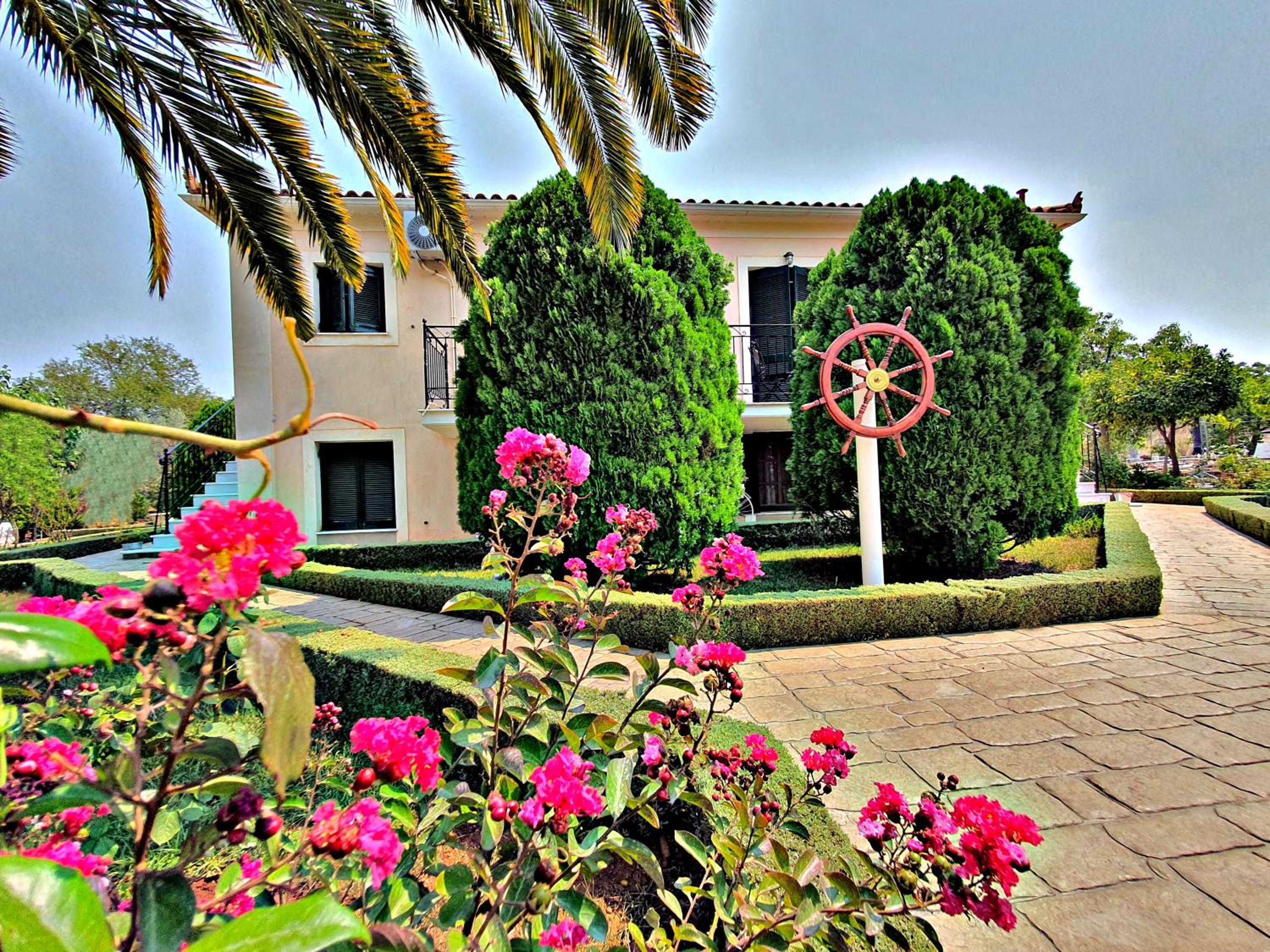 Deluxe House - Photo 18