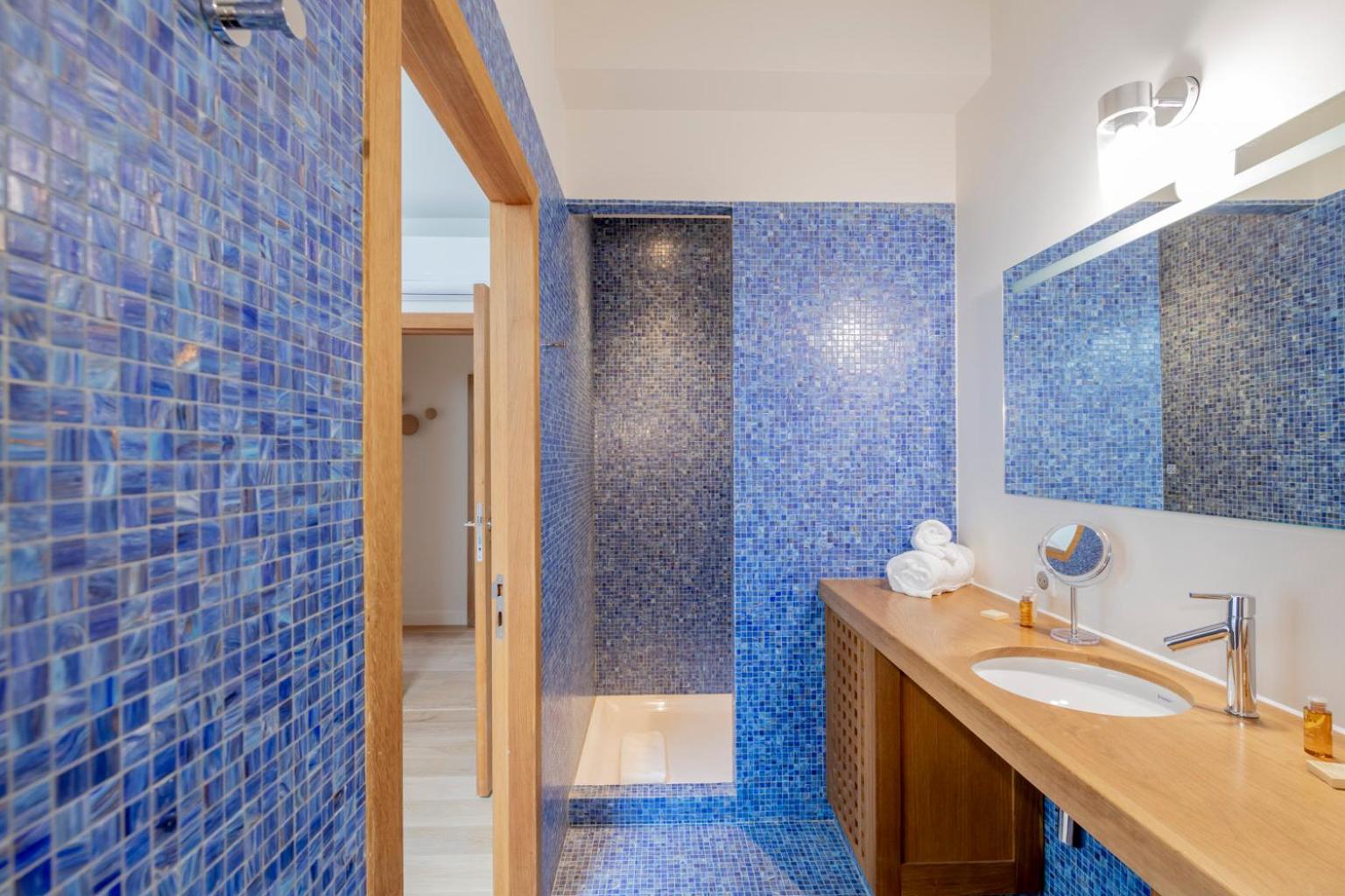Suite with City View