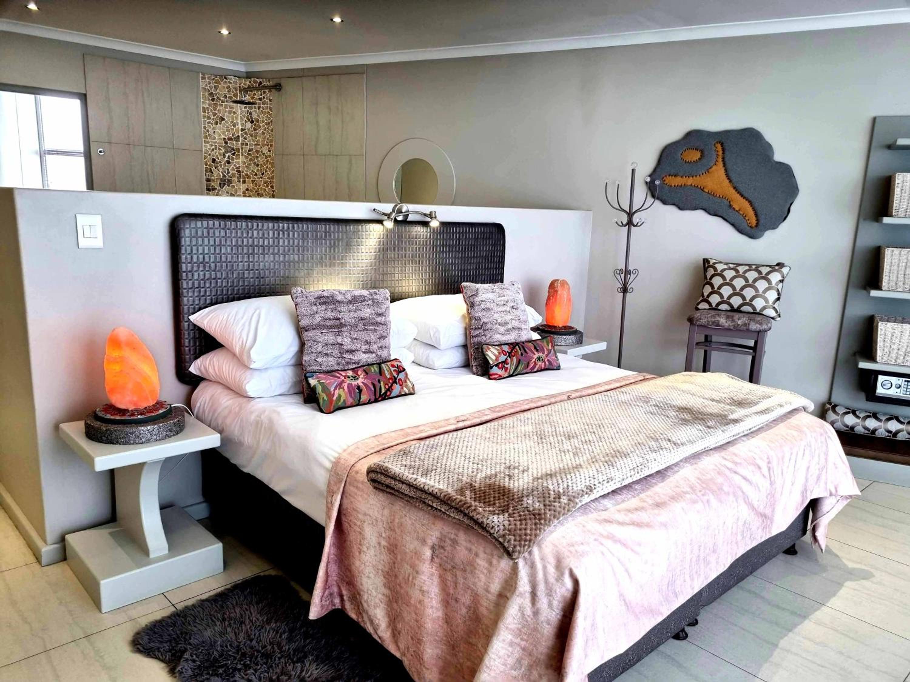 Honeymoon Suite photo 1