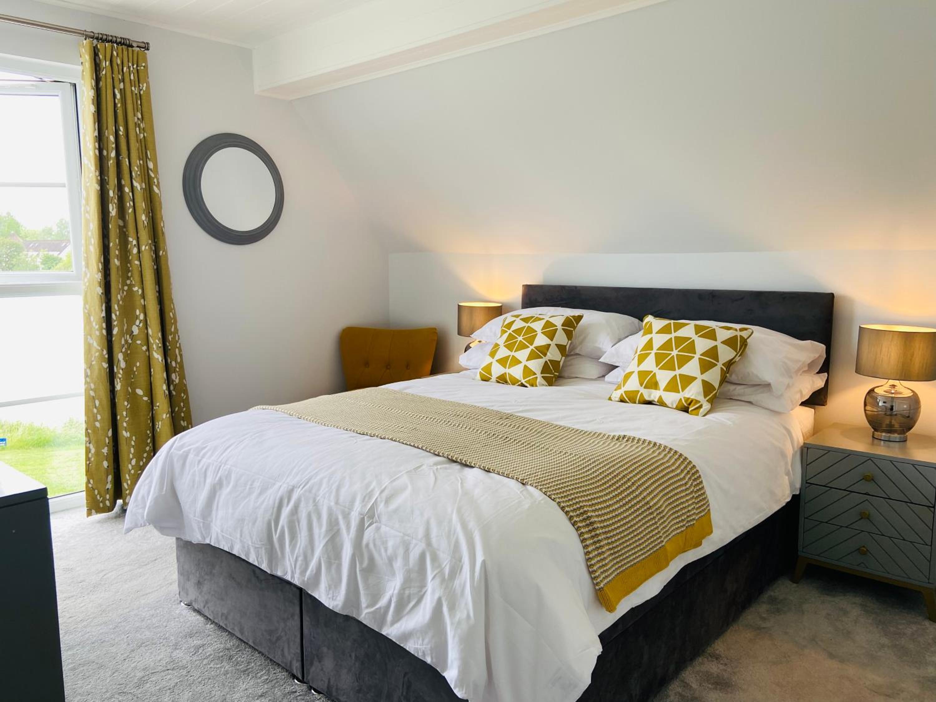 Three-Bedroom House photo 2