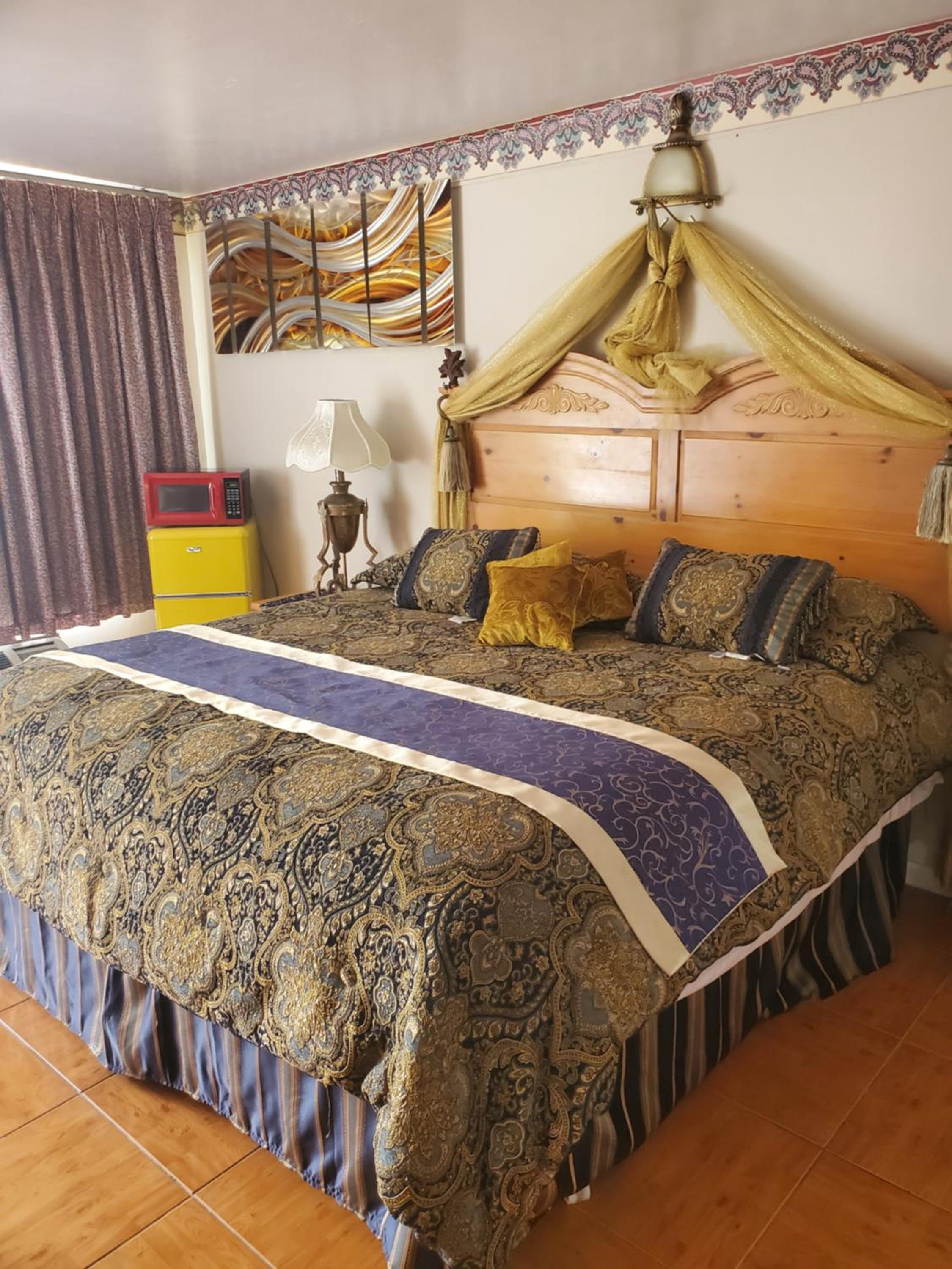 Superior Room -  One Bed - Photo 2