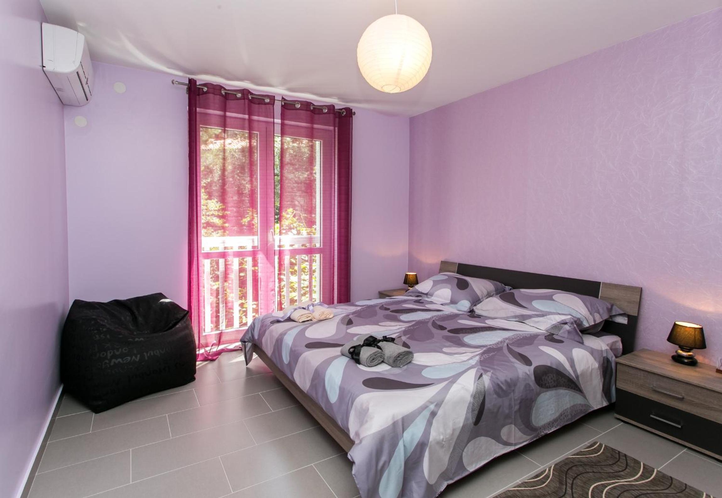 Luxury Two-Bedroom Apartment with Balcony