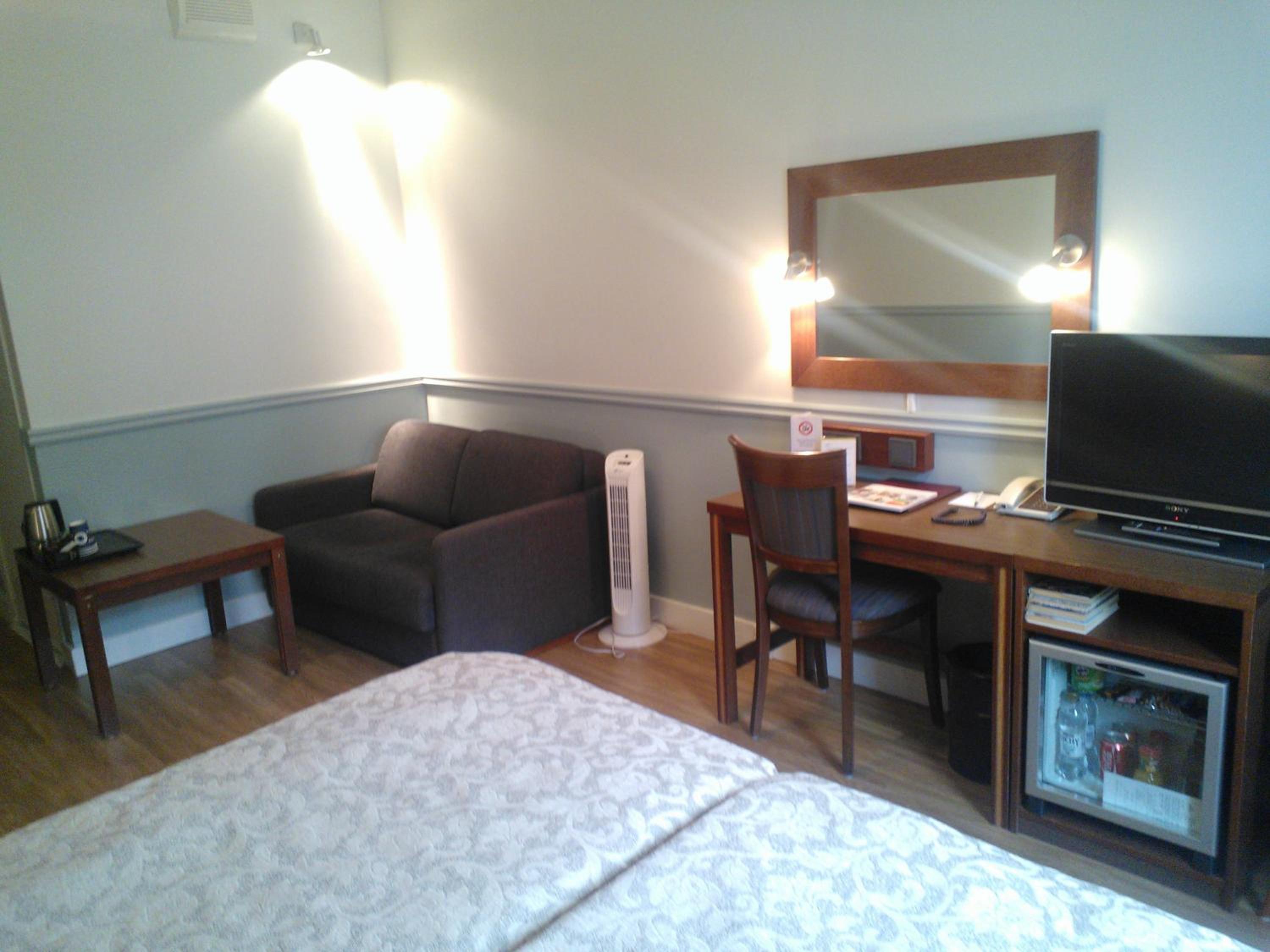 Comfort Twin Room - Photo 9