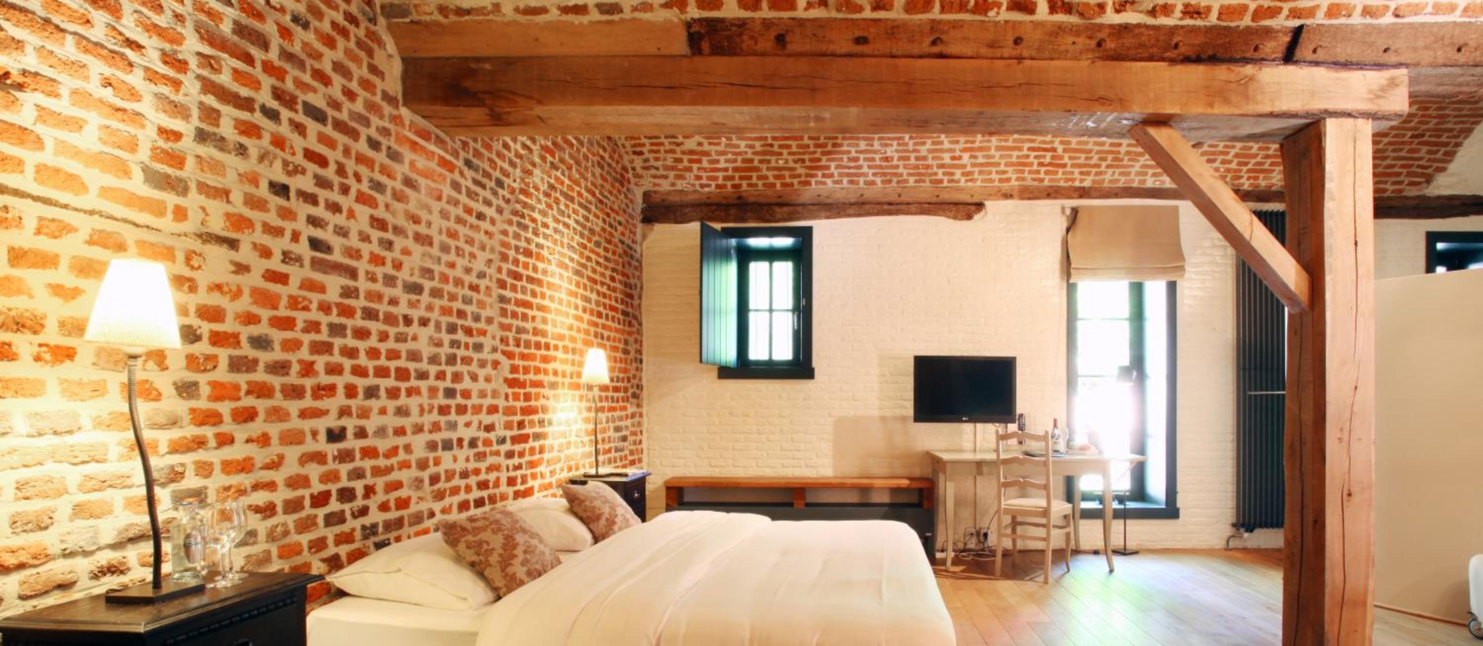 Suite - Photo 5