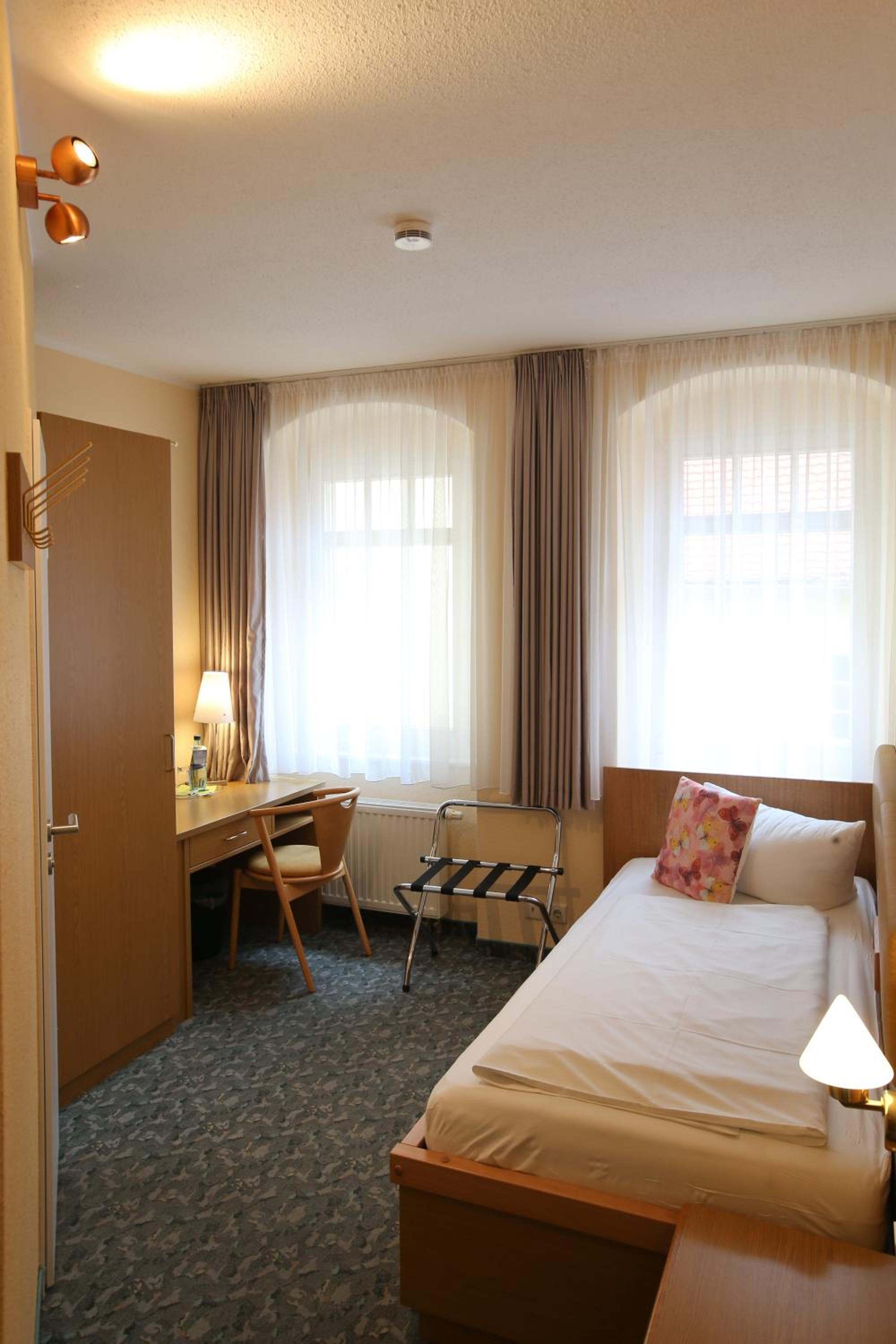 Single Room with Terrace photo 2
