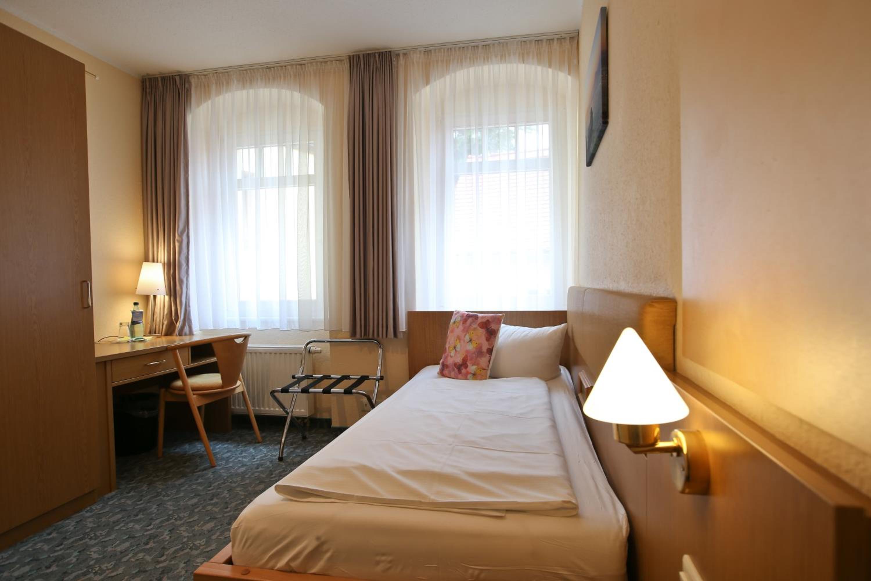 Single Room with Terrace photo 1