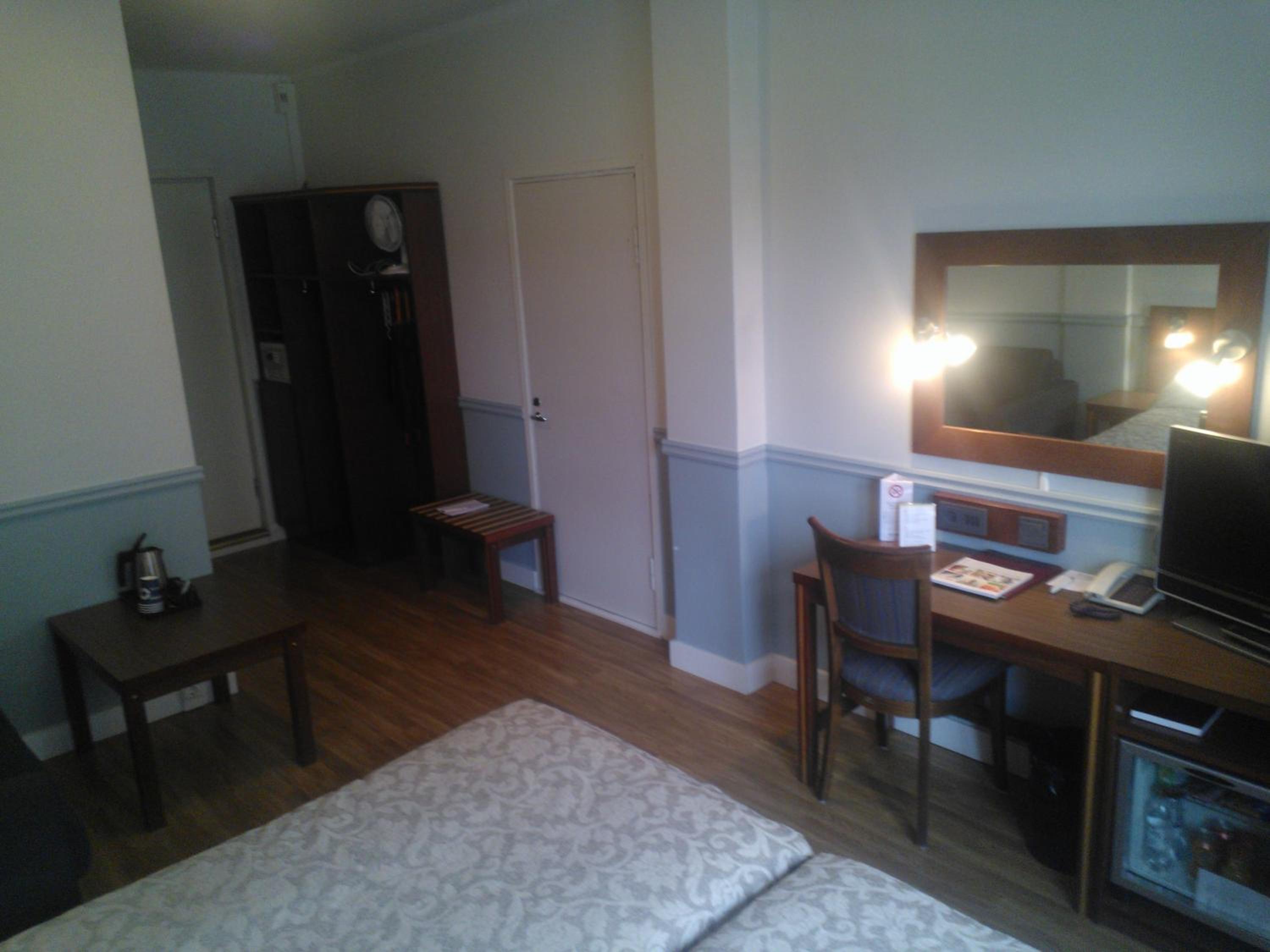 Comfort Twin Room - Photo 10