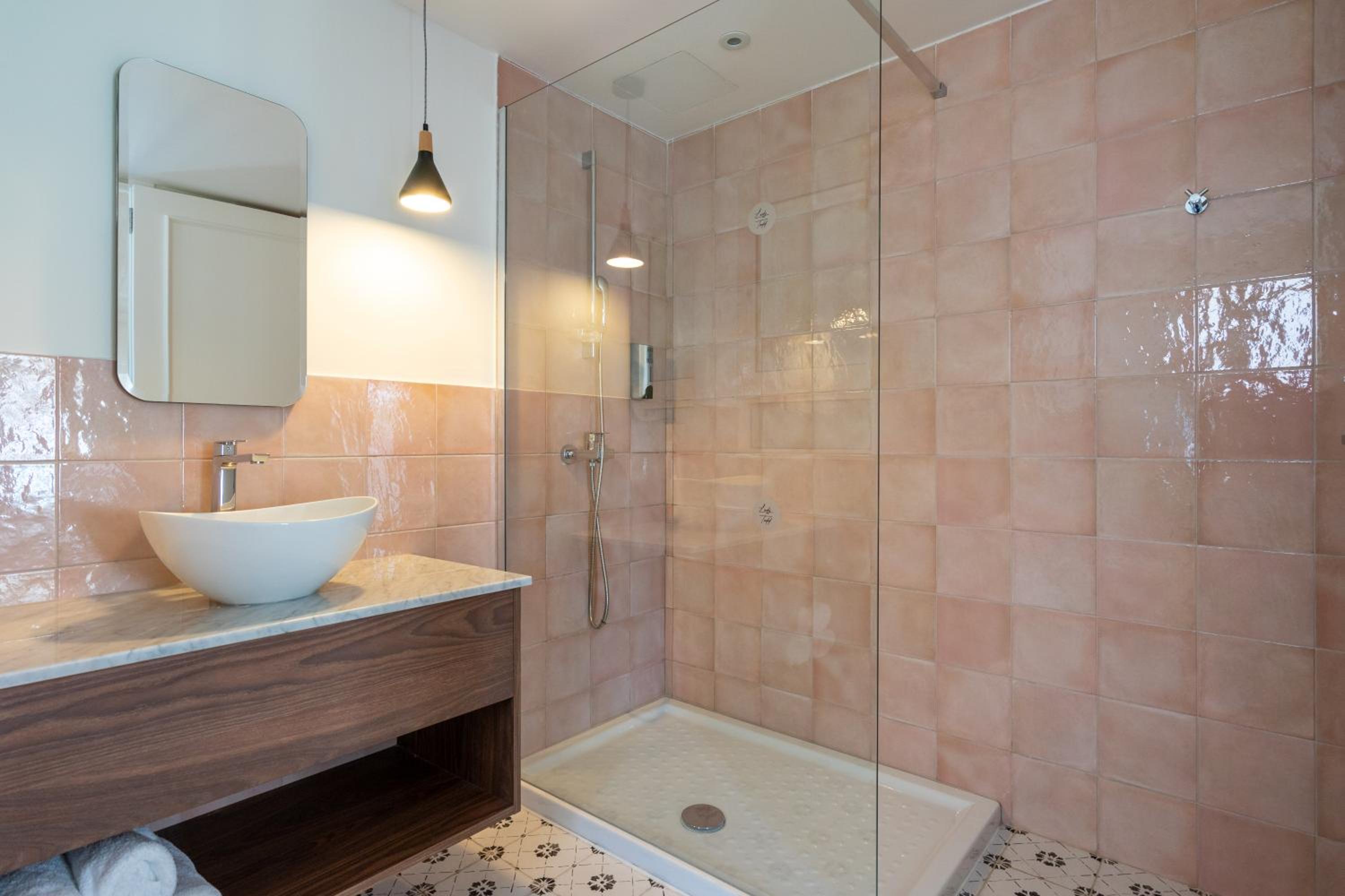 Standard Double or Twin Room - Photo 4