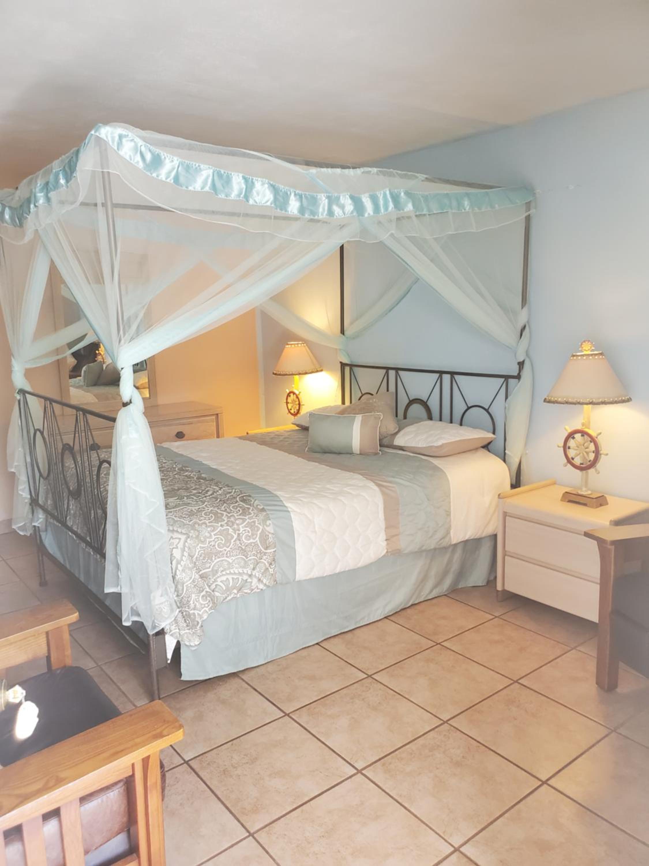 Basic Room - One Bed - Photo 4