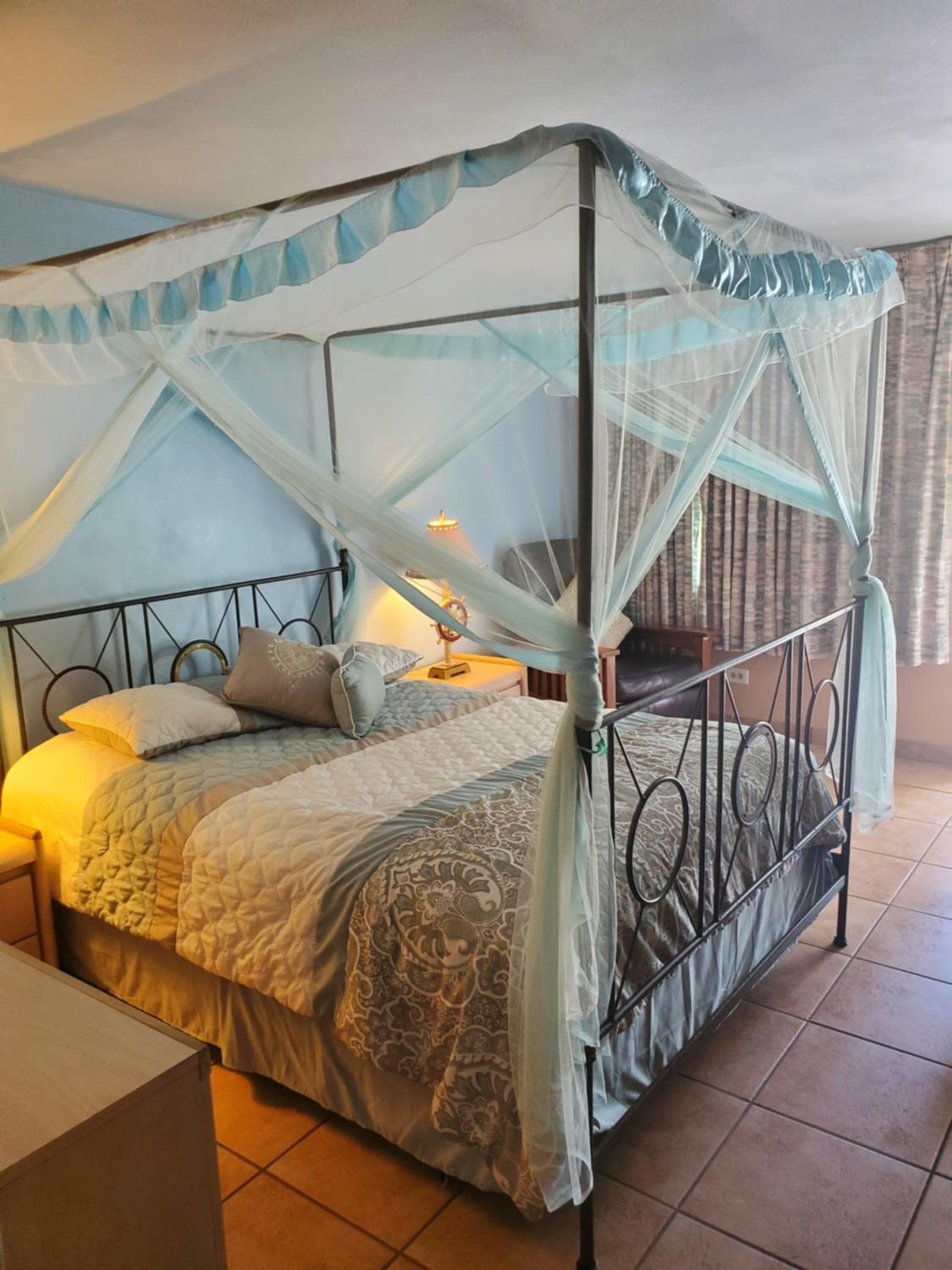 Basic Room - One Bed - Photo 2