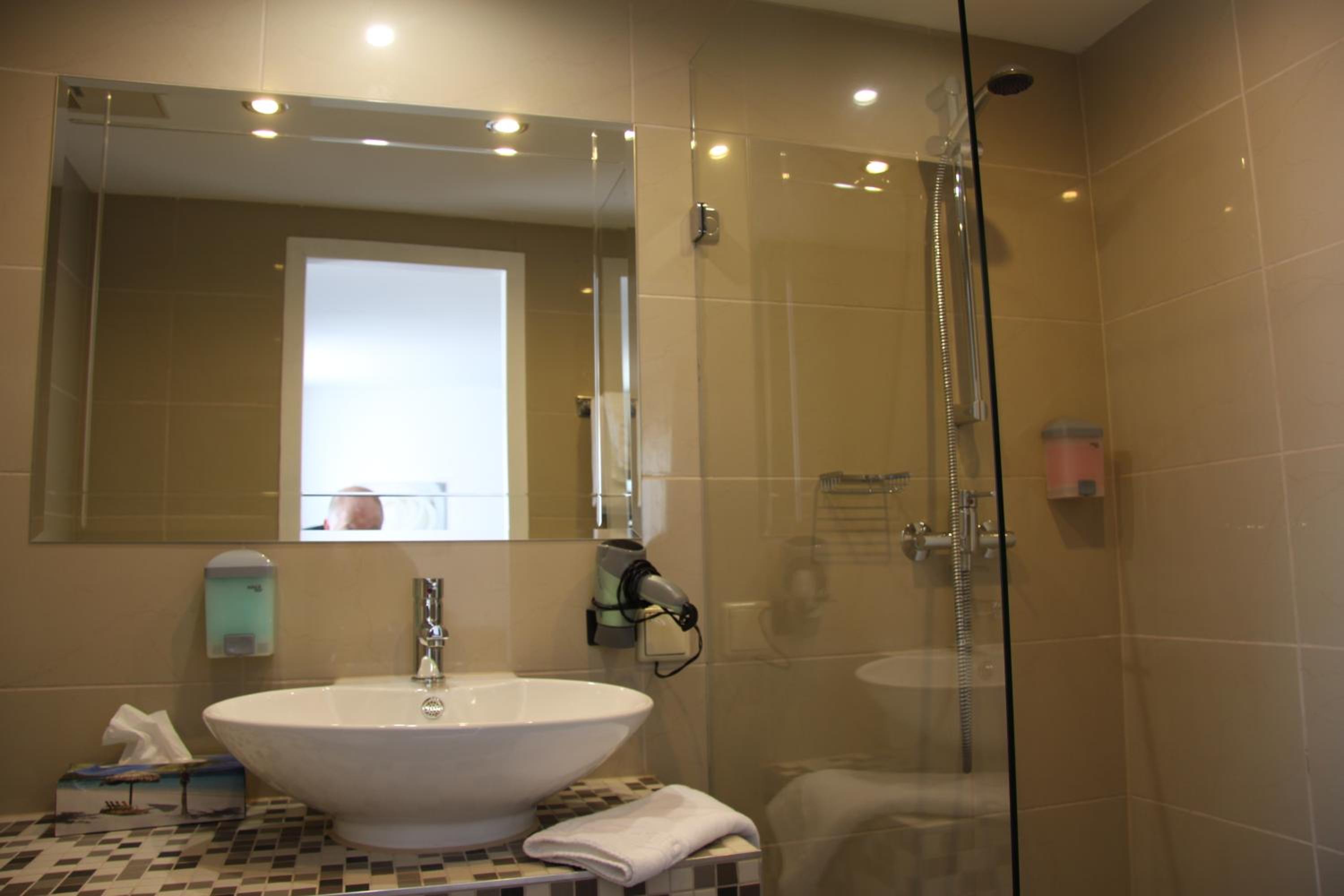 Comfort Double Room - Photo 7