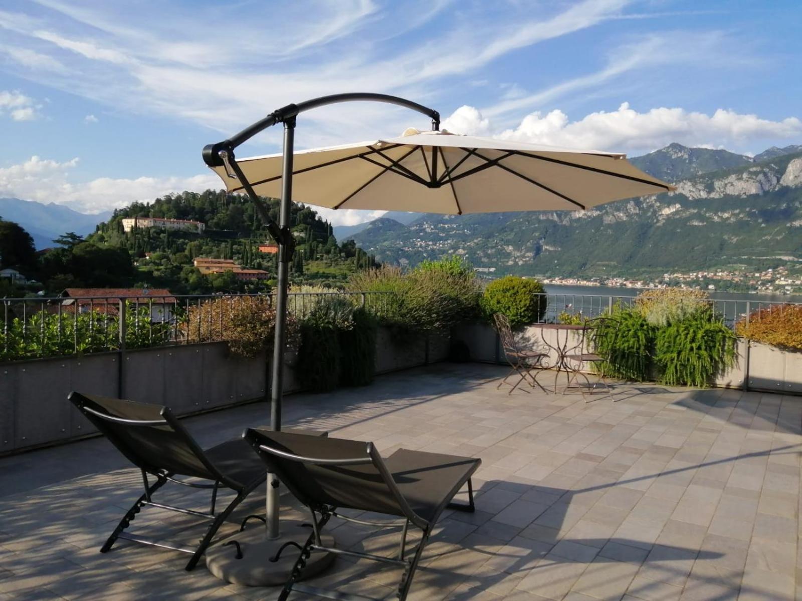 Apartment with Lake View - Photo 10