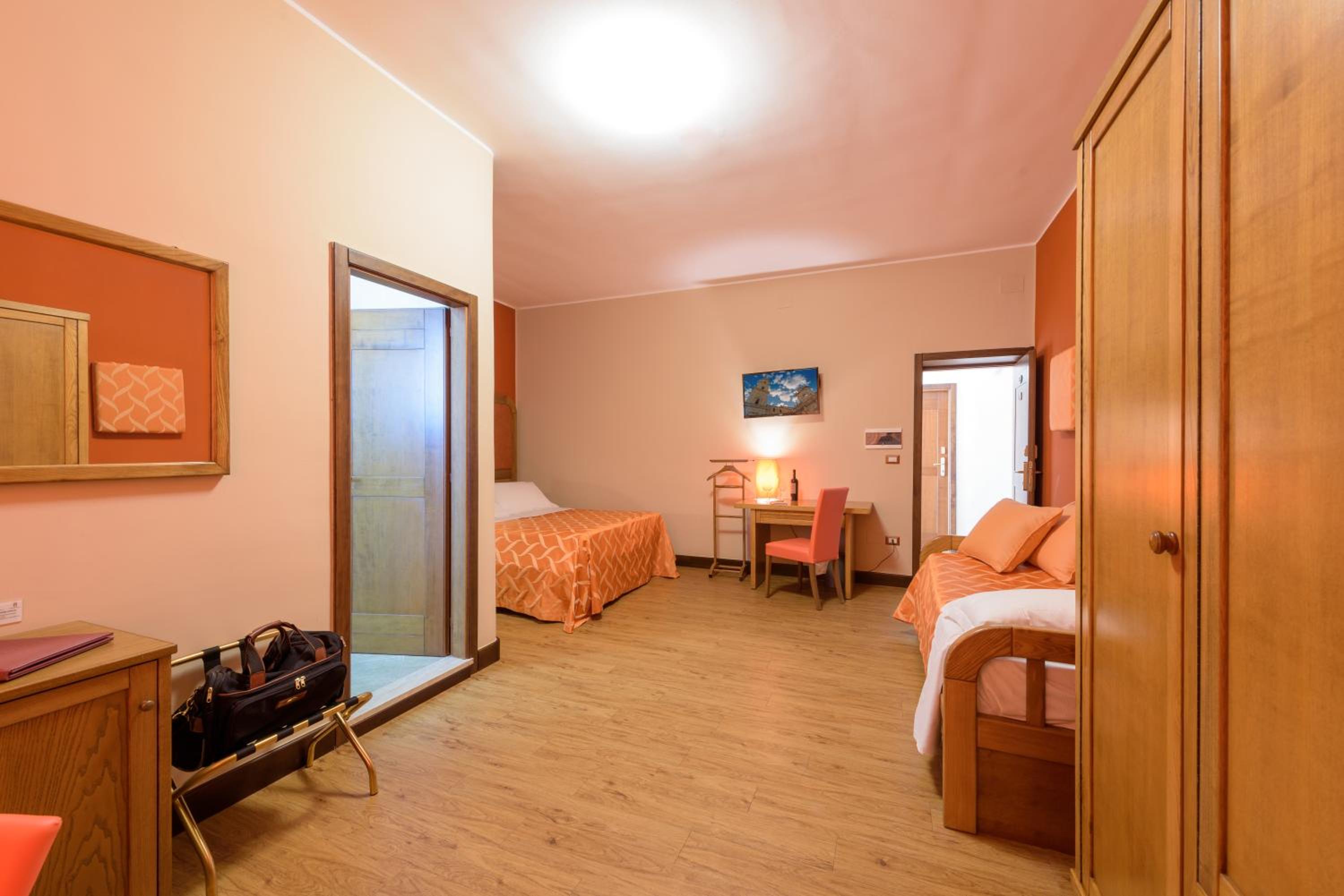 Triple Room photo 3