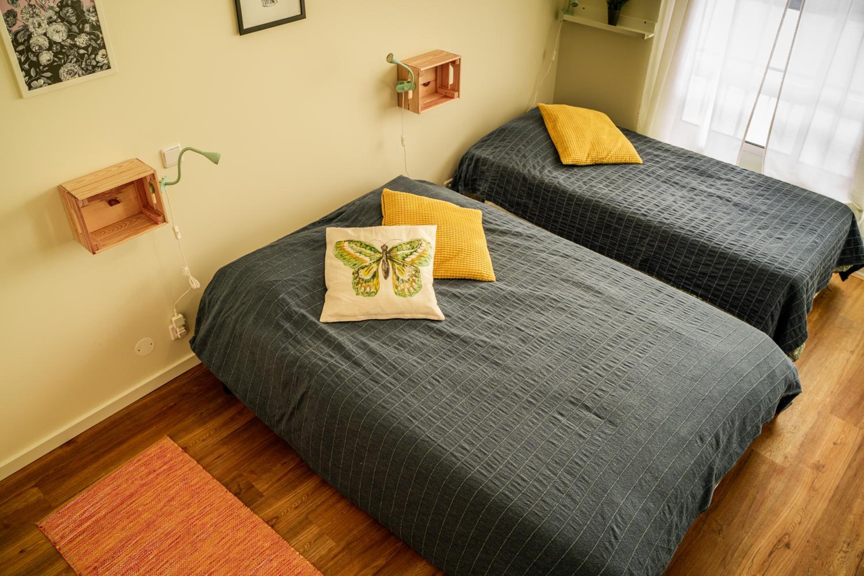 Three-Bedroom Apartment - Photo 2