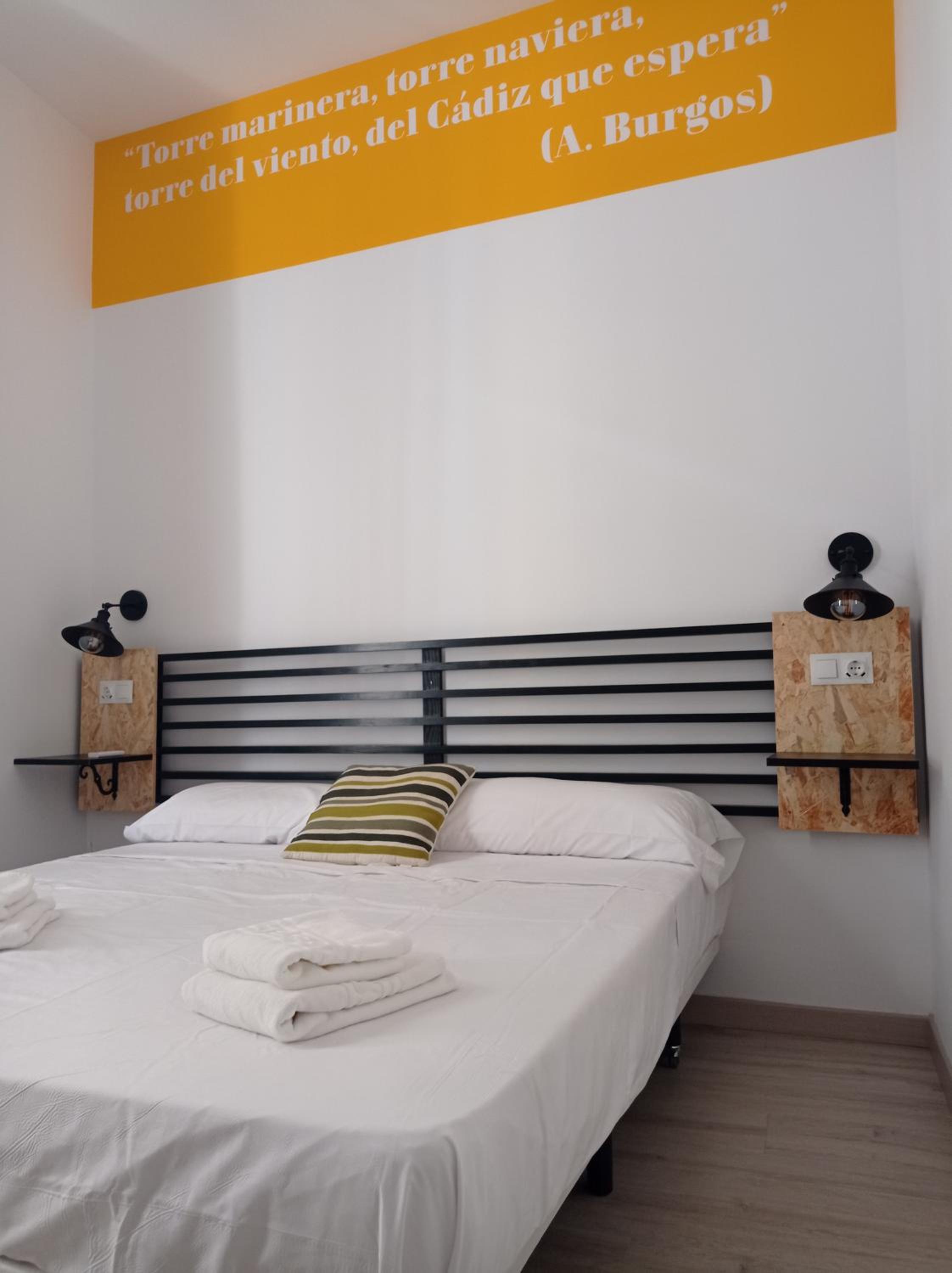Deluxe Double or Twin Room with Balcony - Photo 12