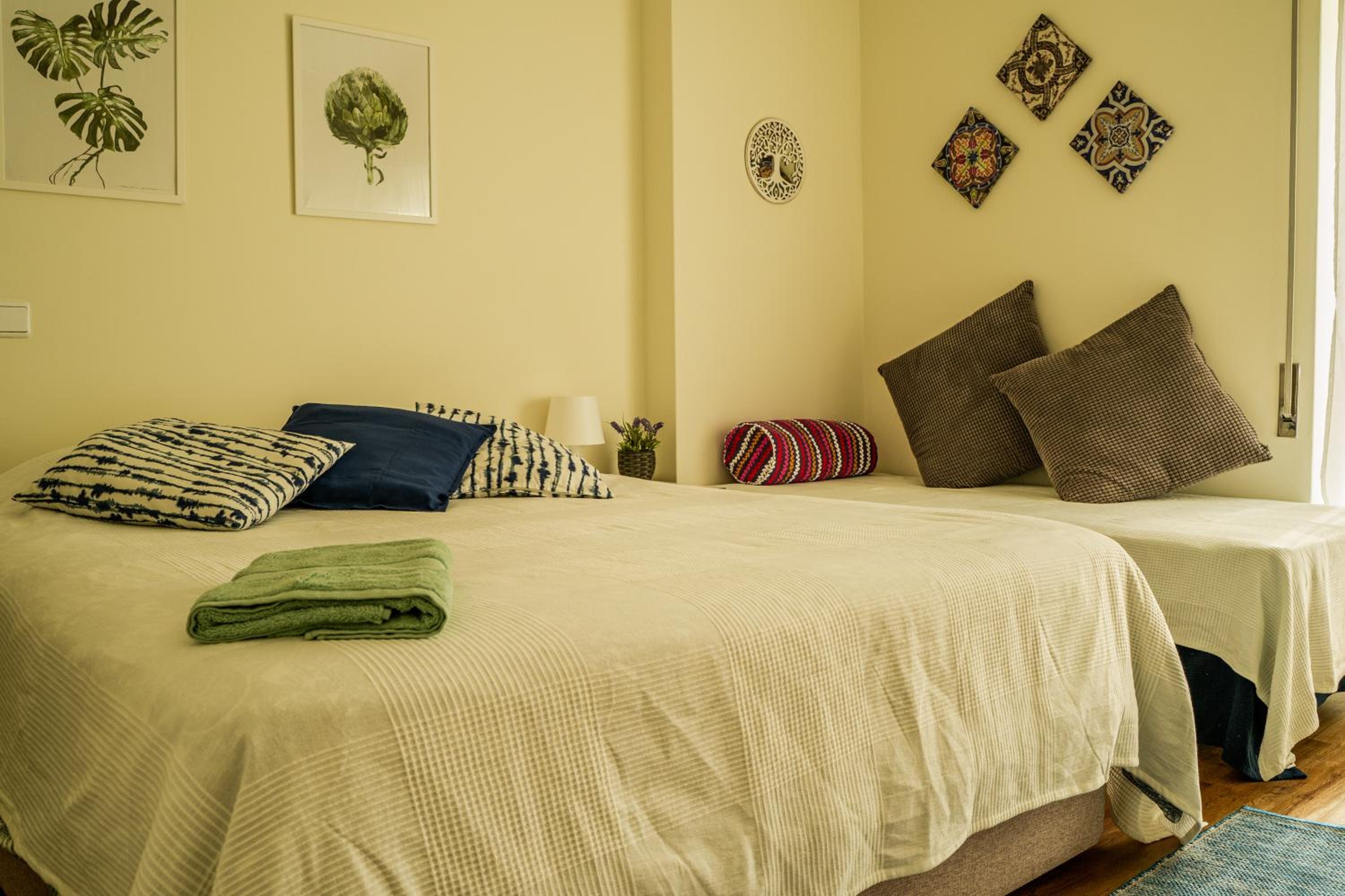 Three-Bedroom Apartment - Photo 44