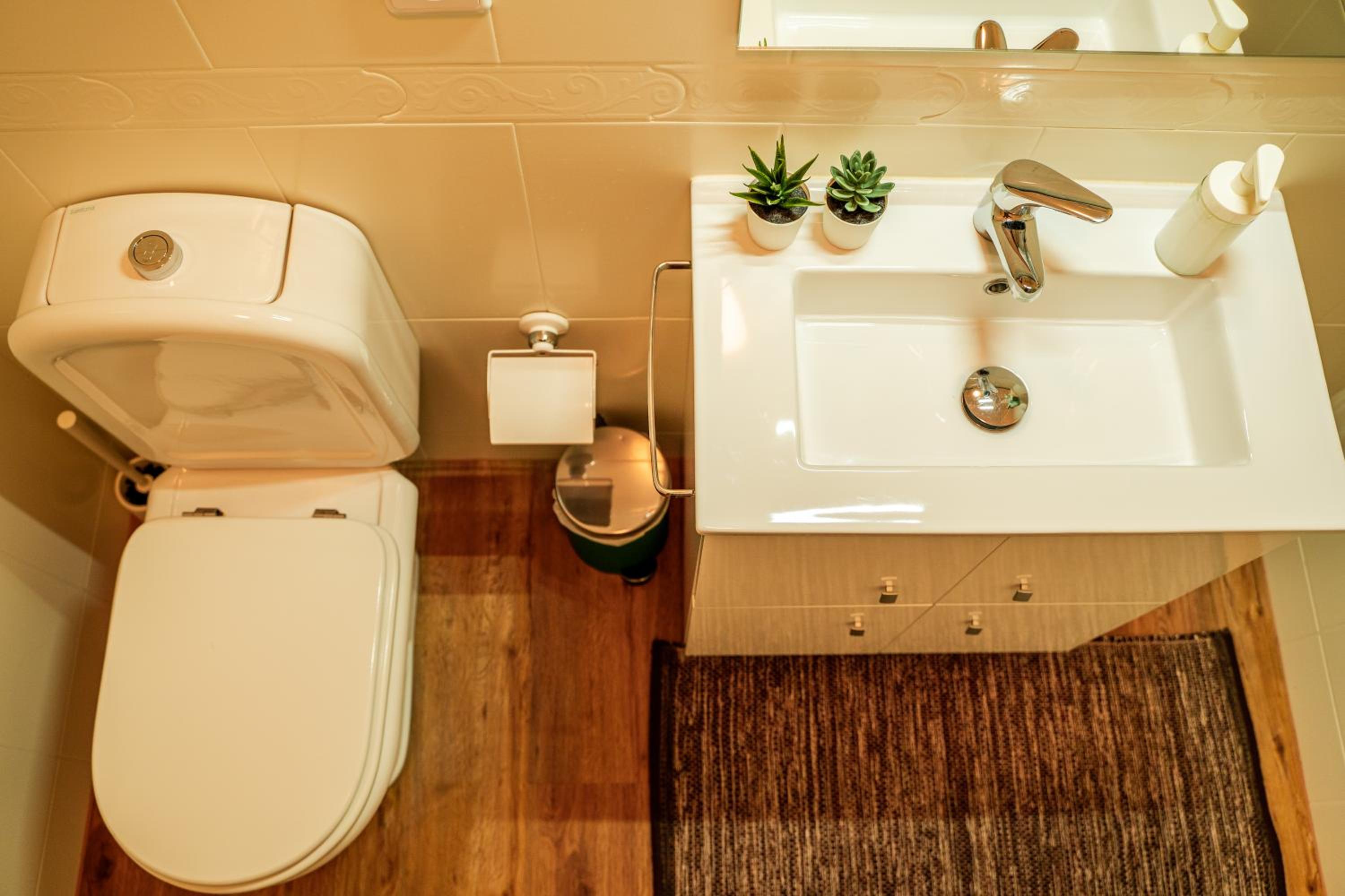 Three-Bedroom Apartment - Photo 37