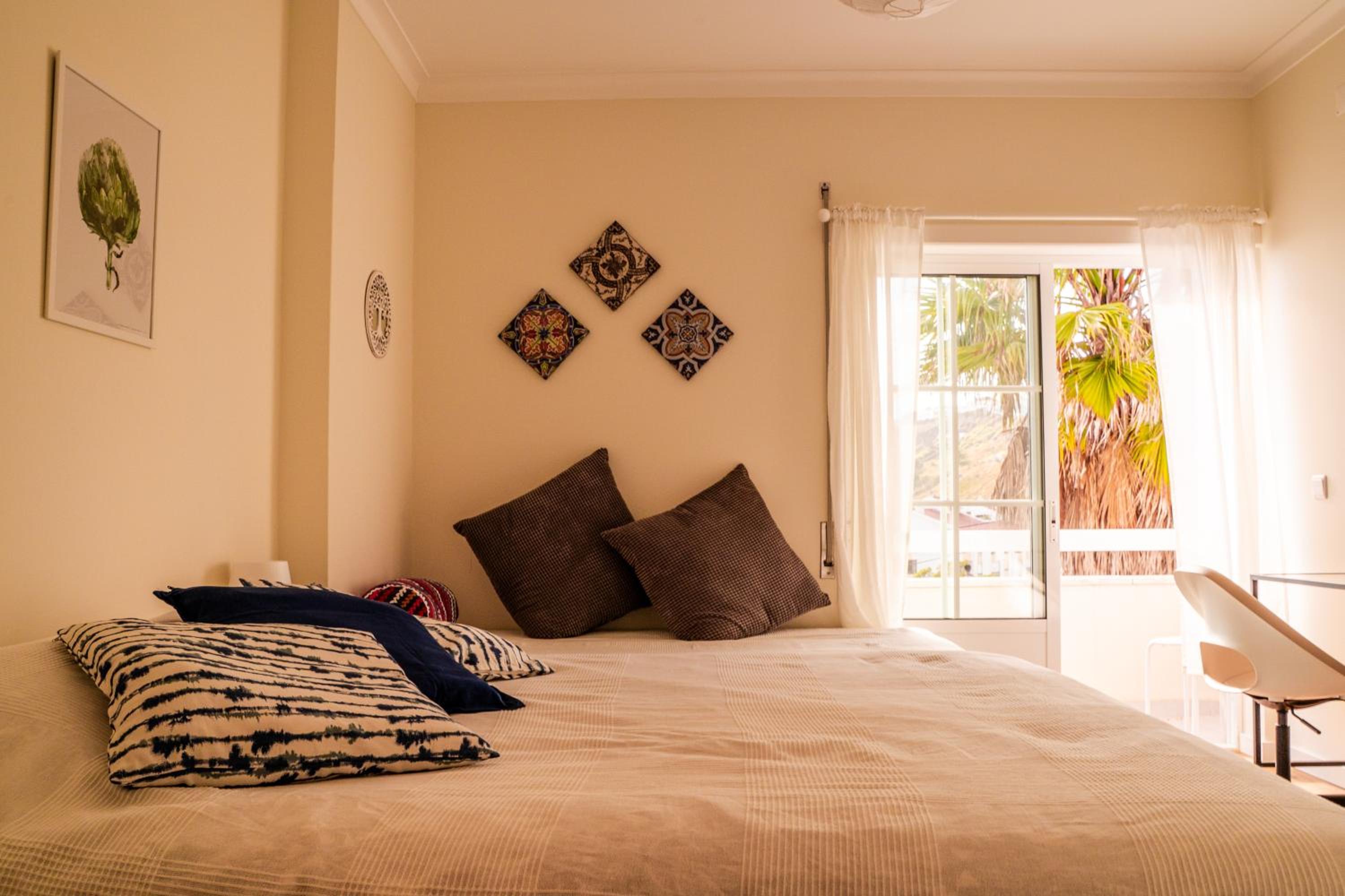 Three-Bedroom Apartment - Photo 35
