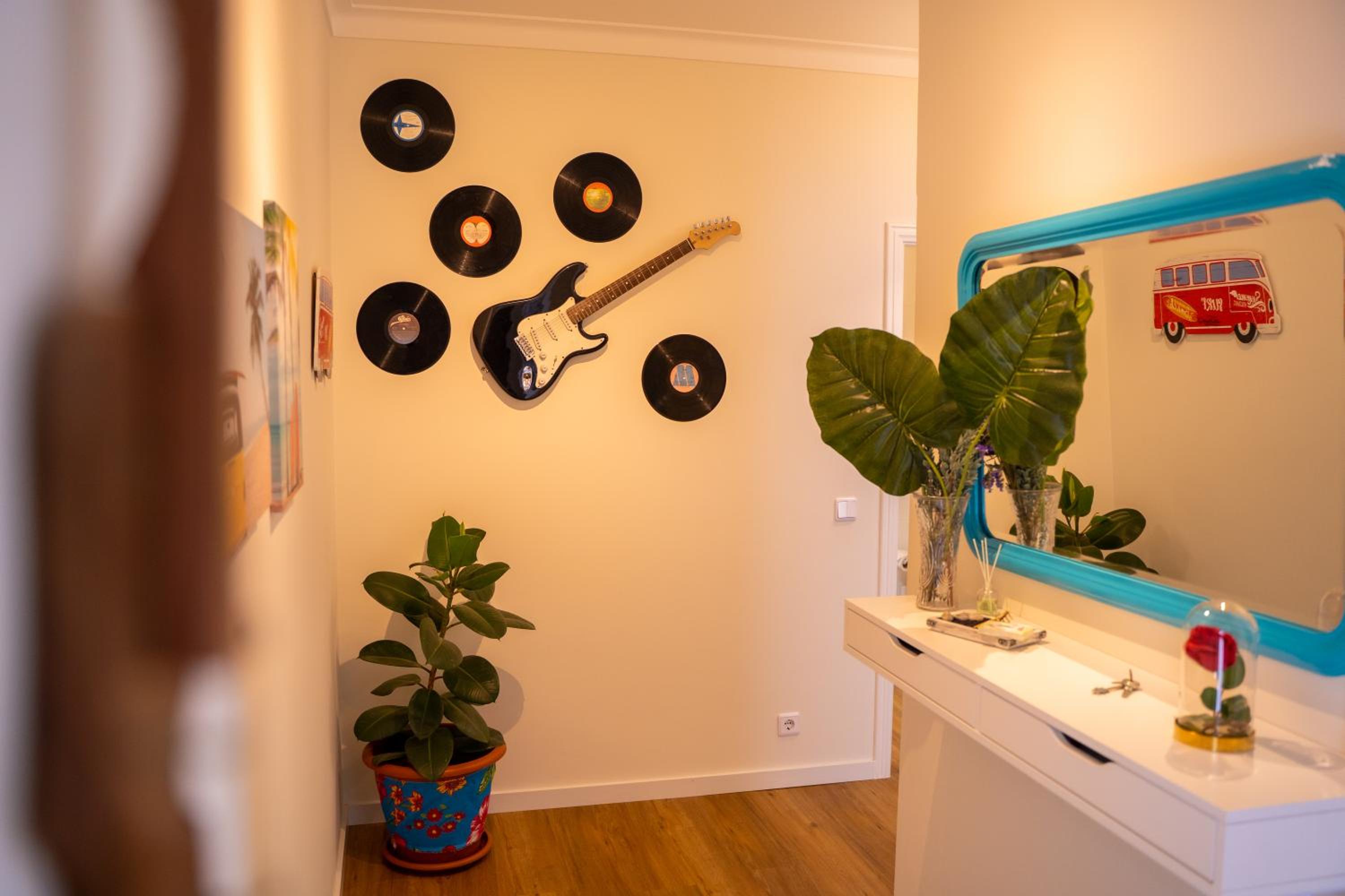 Three-Bedroom Apartment - Photo 19