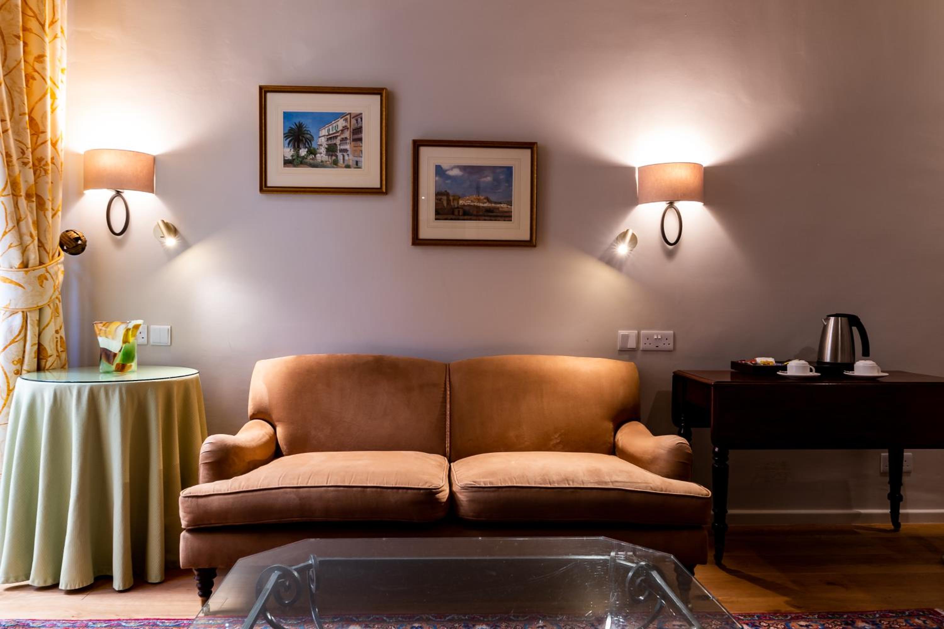 Duplex Suite - Photo 3