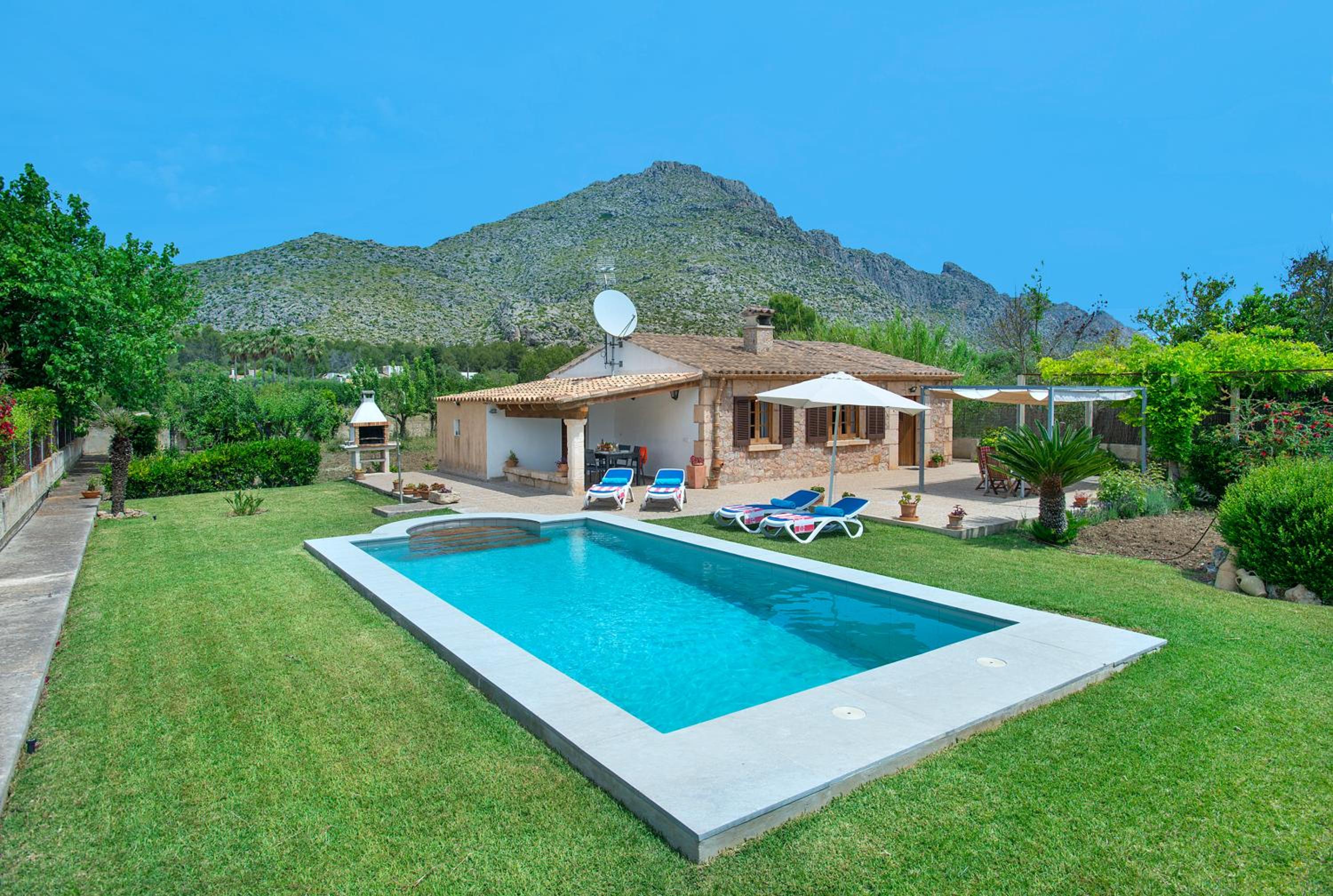 Villa with Private Pool photo 2