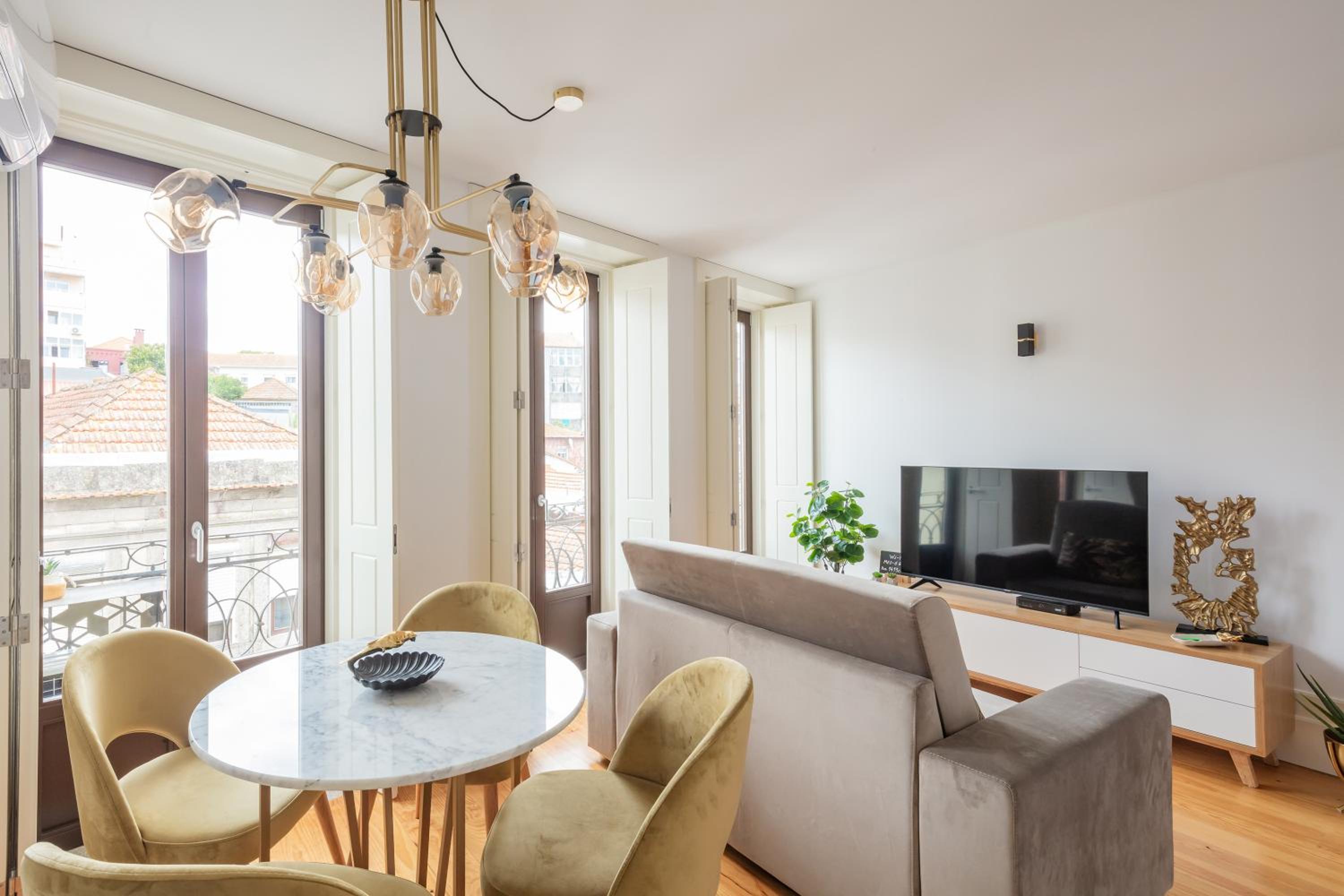 One-Bedroom Apartment