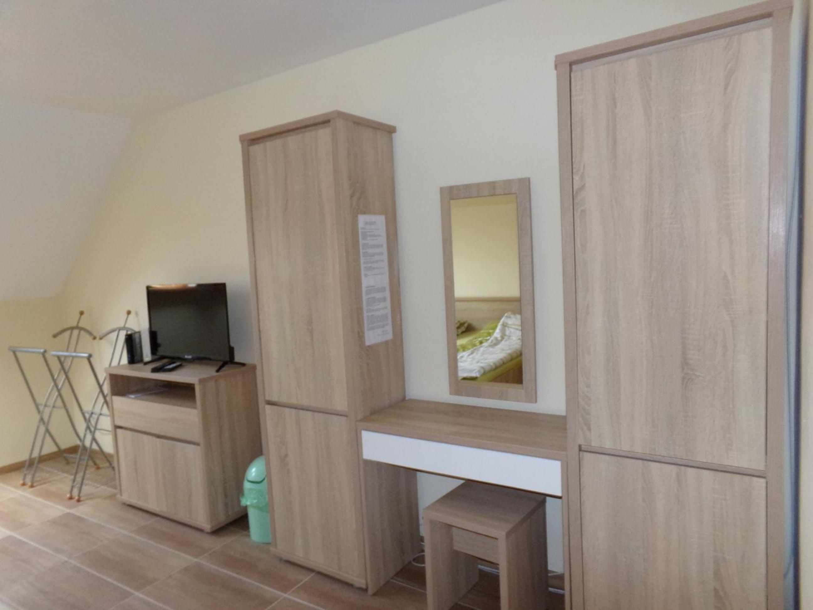 Large Double Room photo 2