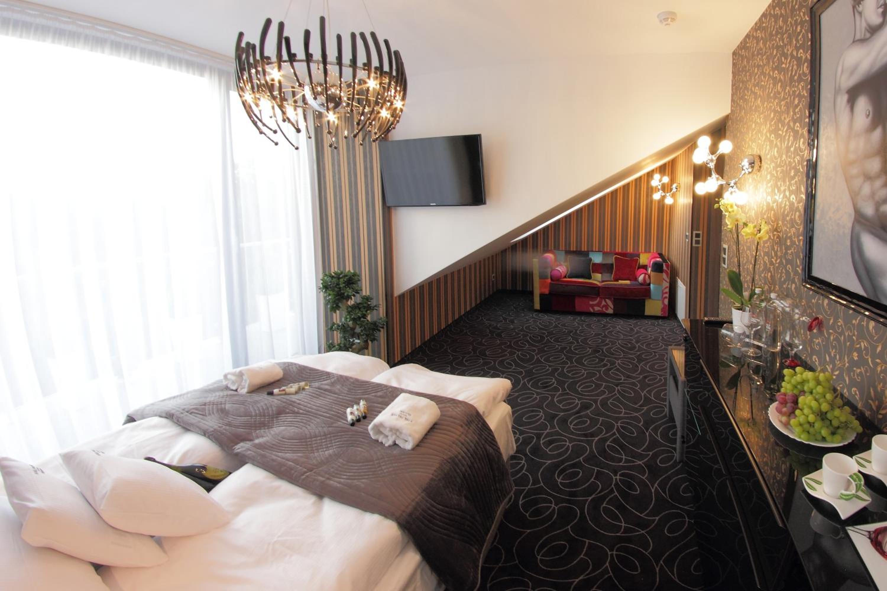 Suite with Terrace - Photo 1
