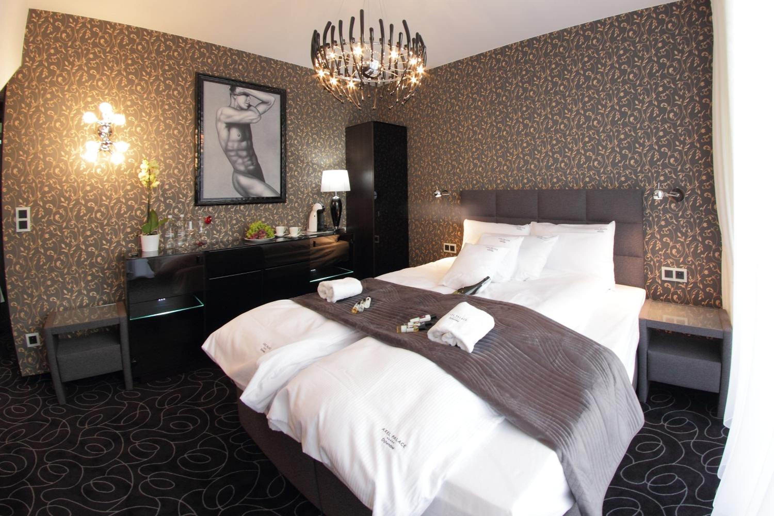 Suite with Terrace - Photo 15