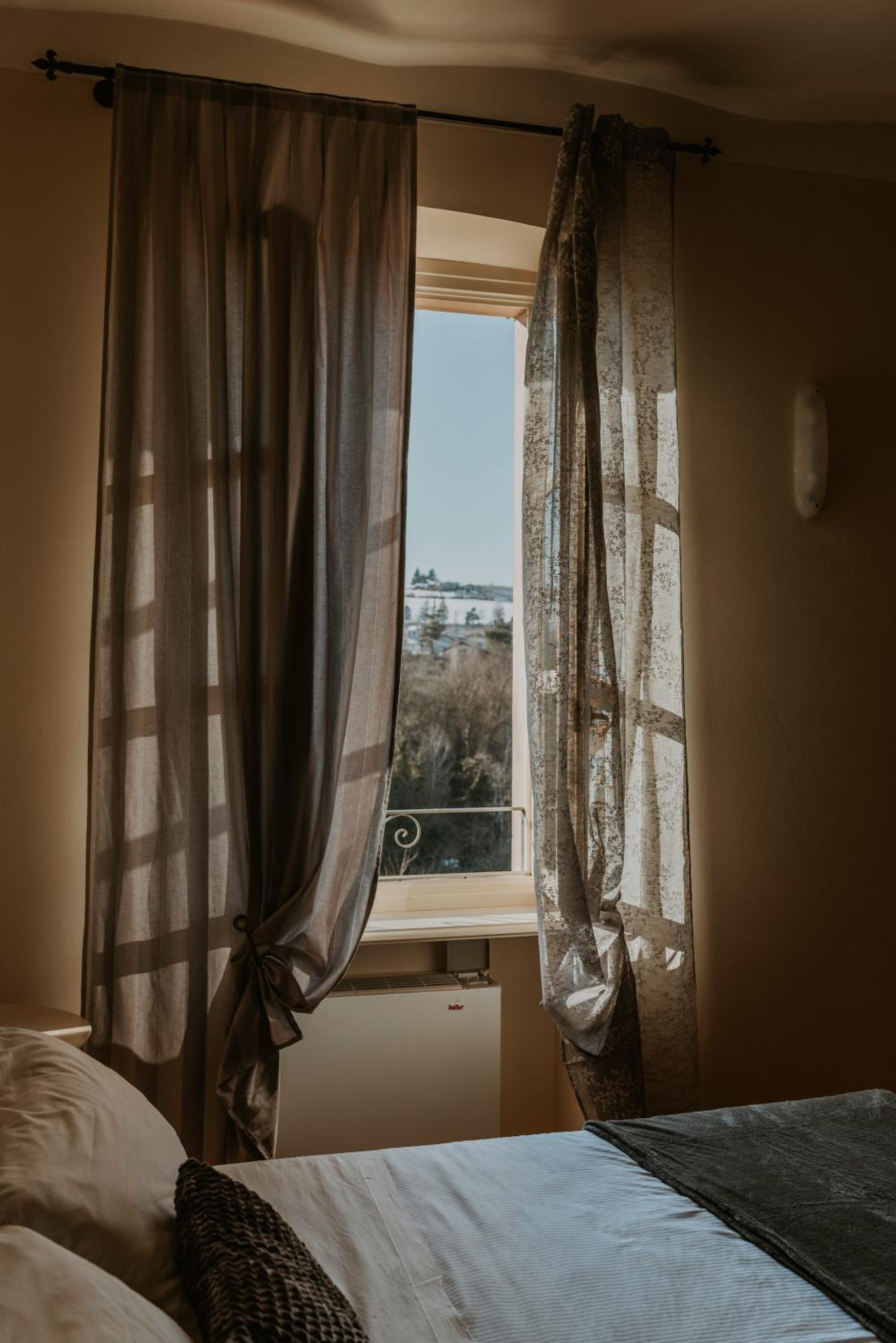 Deluxe Double Room with Balcony photo 2