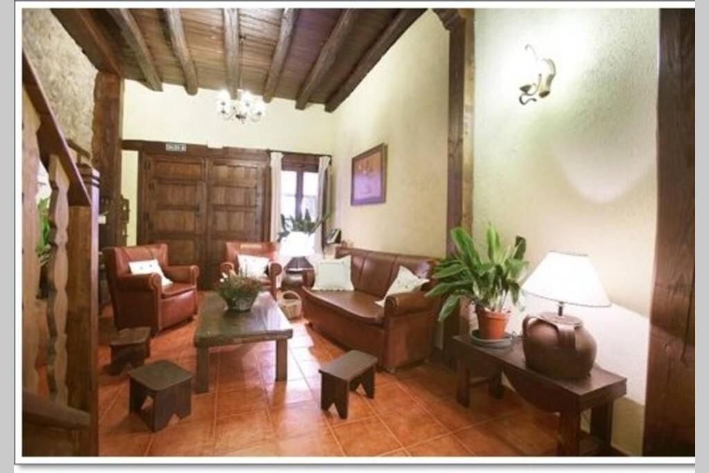 Casa de cinco habitaciones