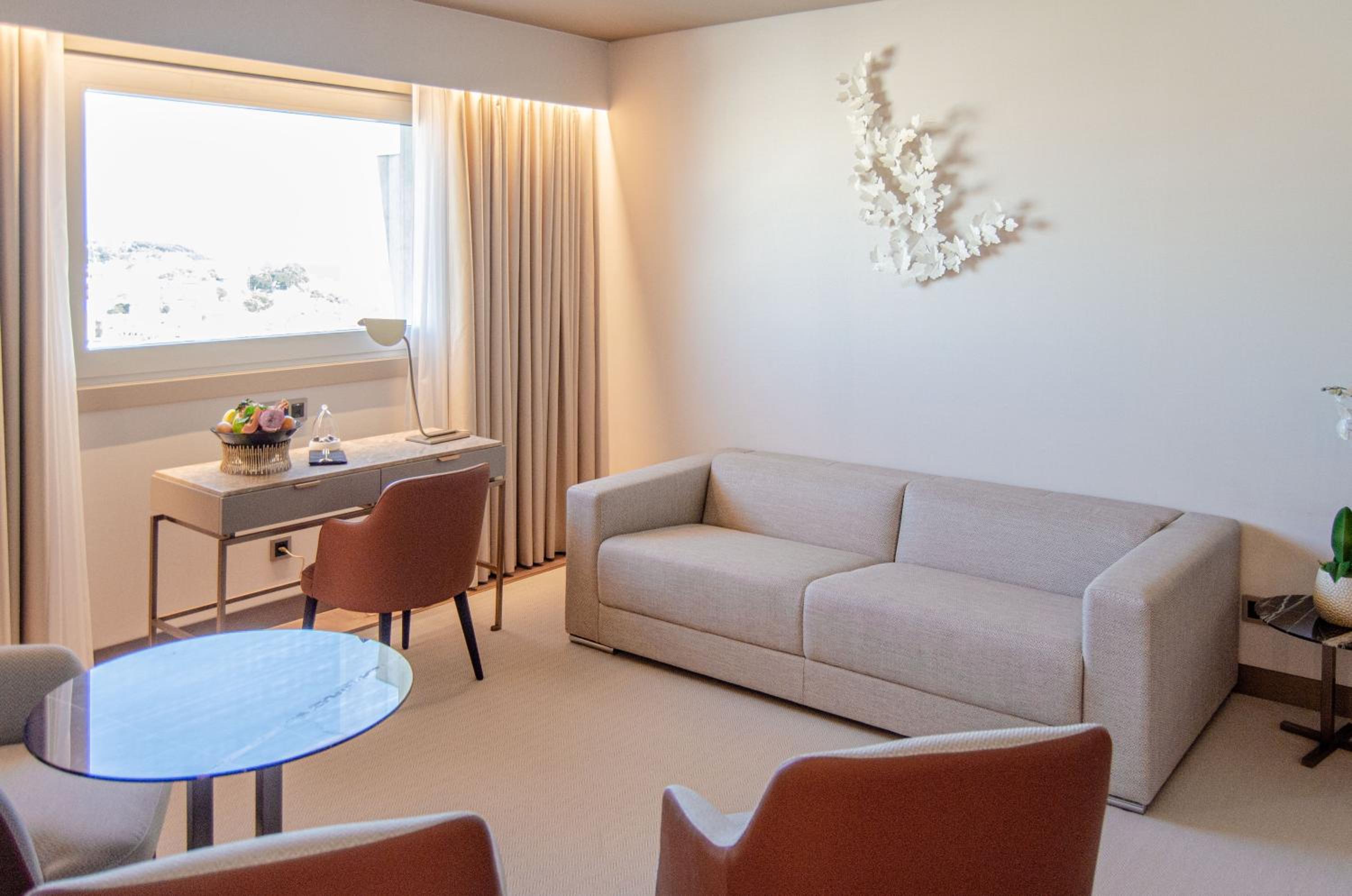 Deluxe Suite - Photo 5