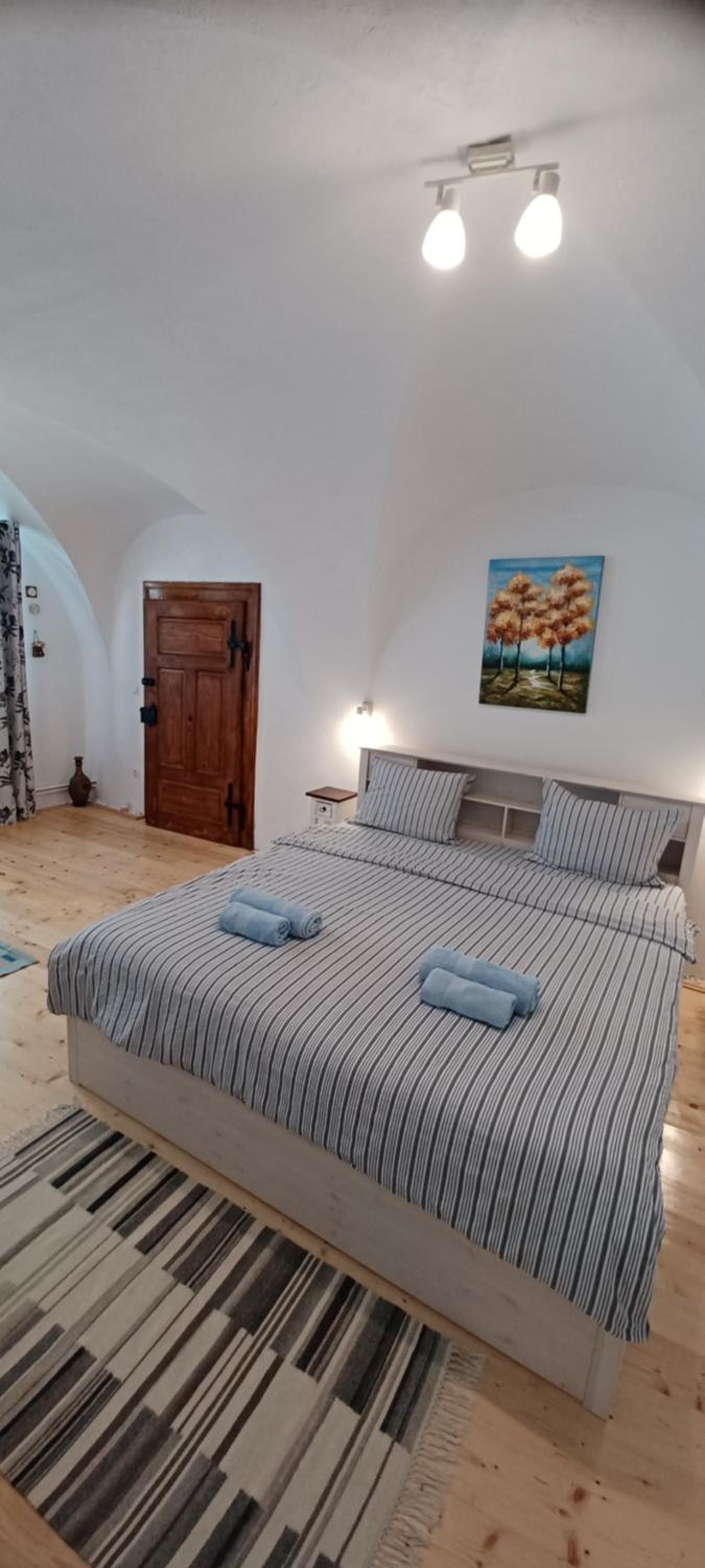Two-Bedroom Apartment - Photo 26