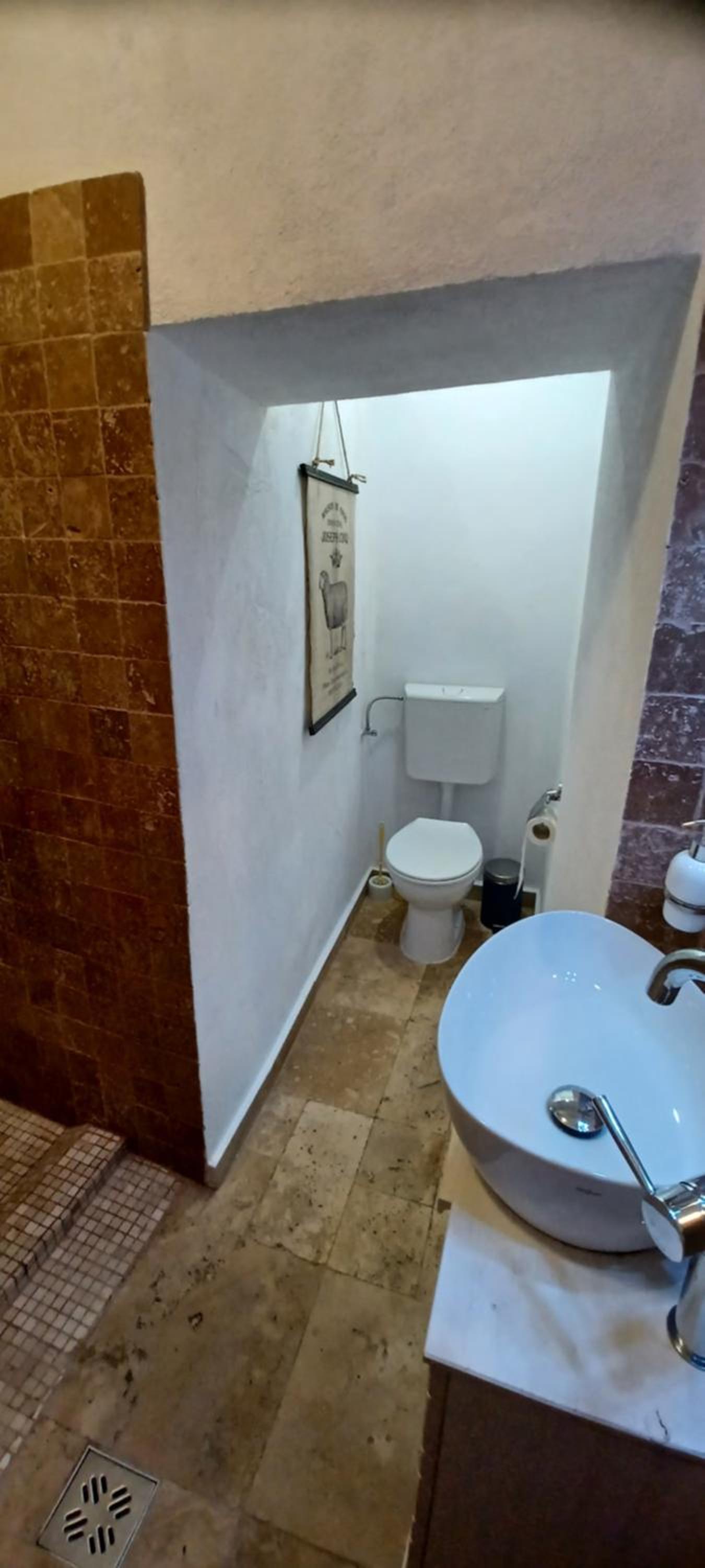 Two-Bedroom Apartment - Photo 36