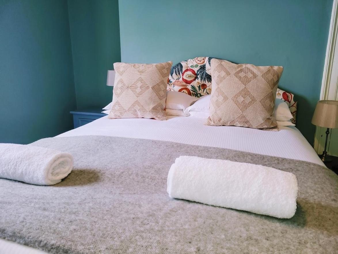 Double Room with Shared Bathroom