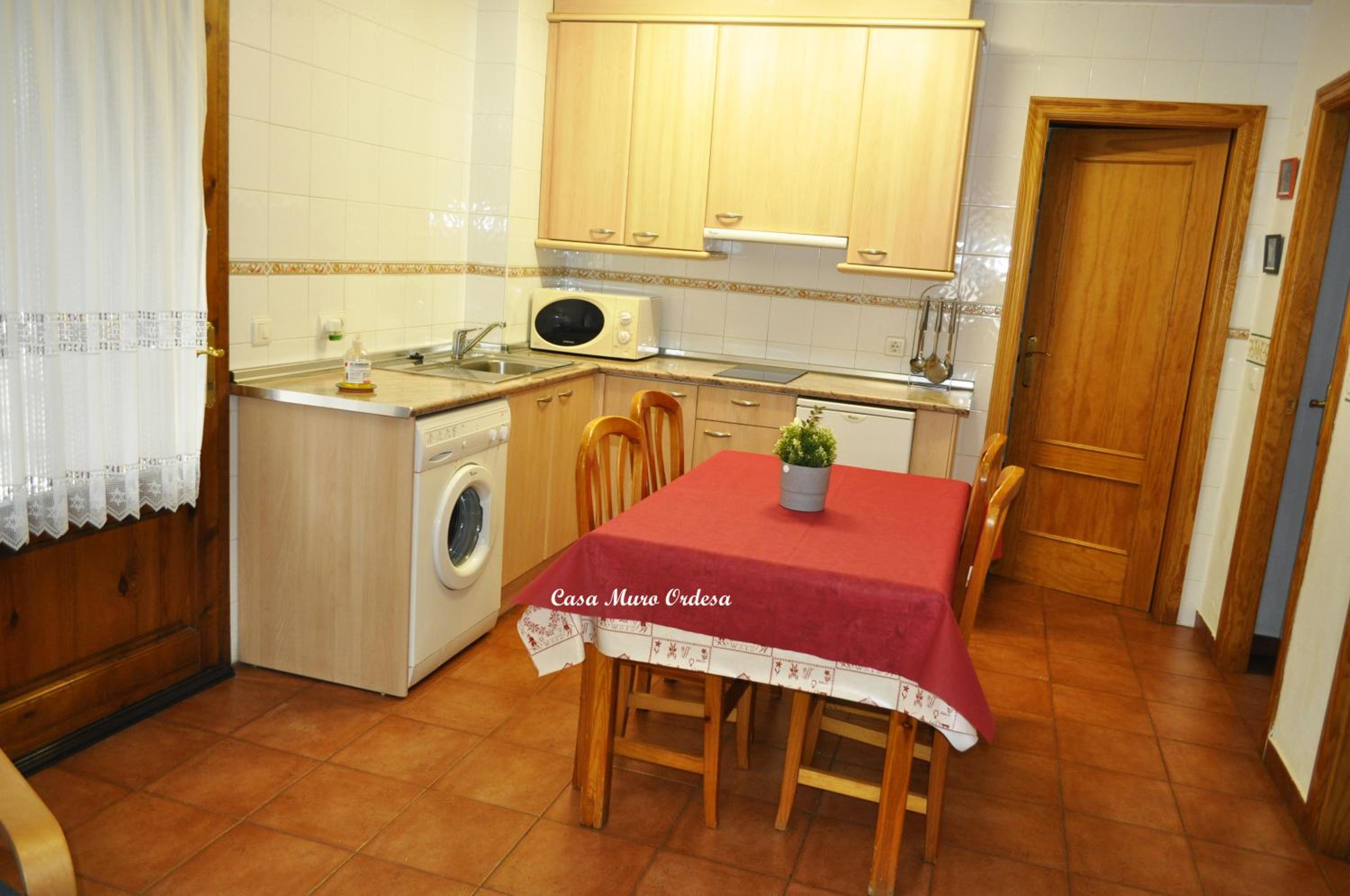 Two-Bedroom Apartment (4 Adults) photo 3