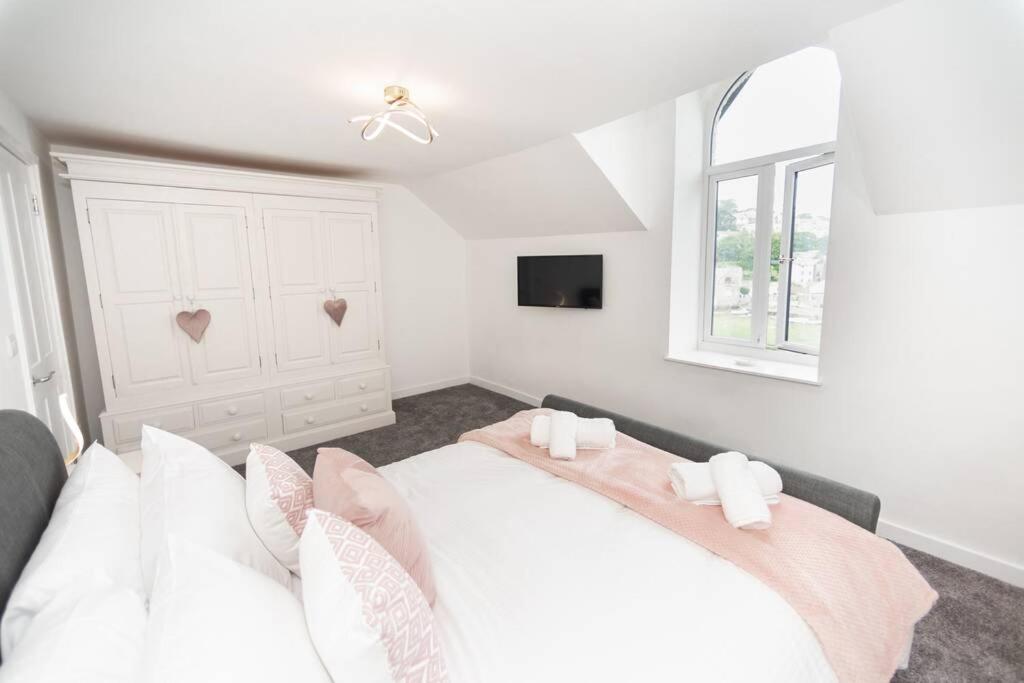 Four-Bedroom House photo 1