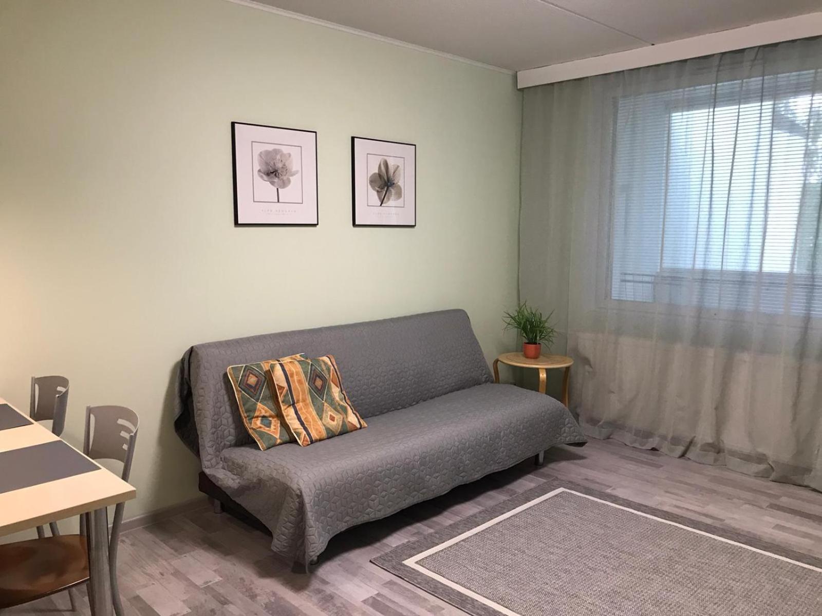 One-Bedroom Apartment - Photo 4