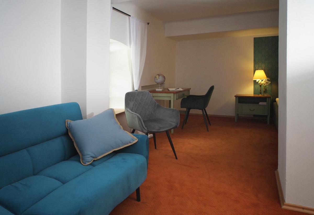 One-Bedroom Apartment photo 1