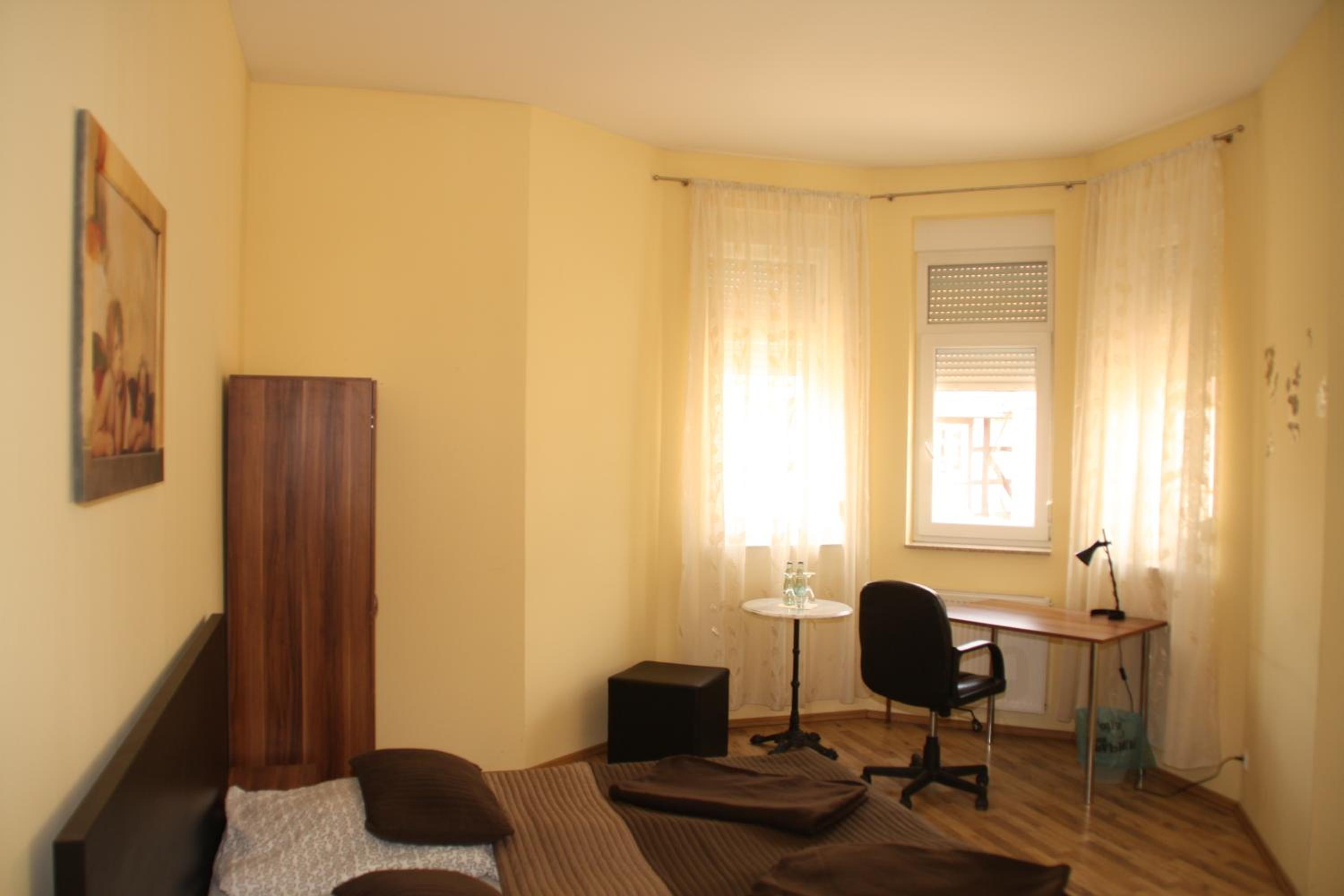 Double Room - Photo 8