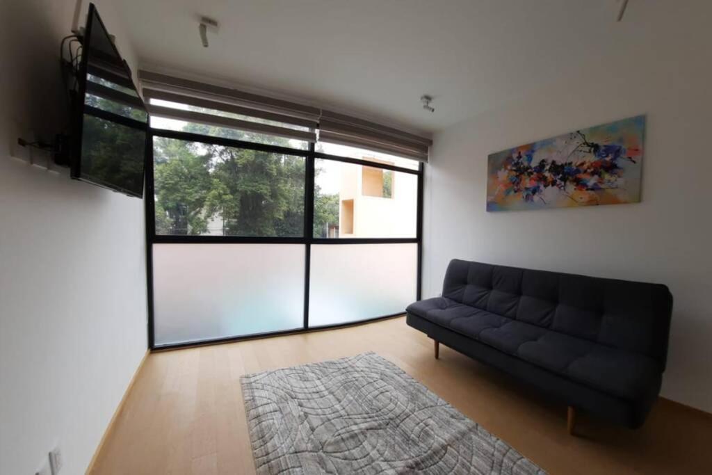 One-Bedroom Apartment - Photo 4
