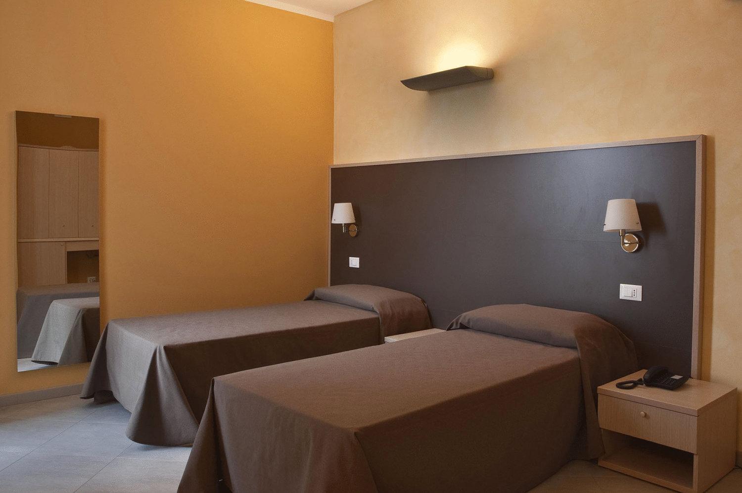 Double or Twin Room - Photo 2
