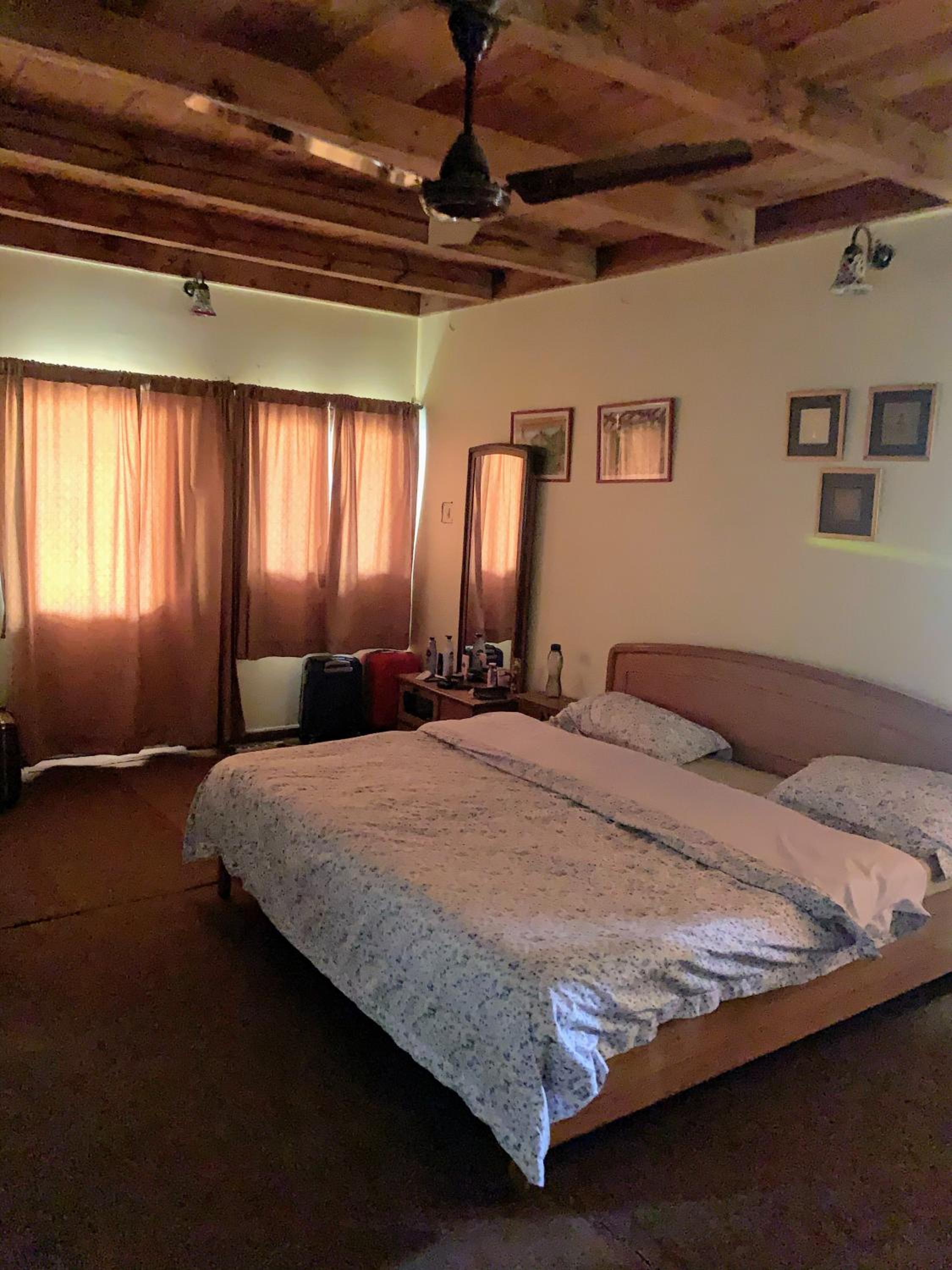 Deluxe King Room photo 3