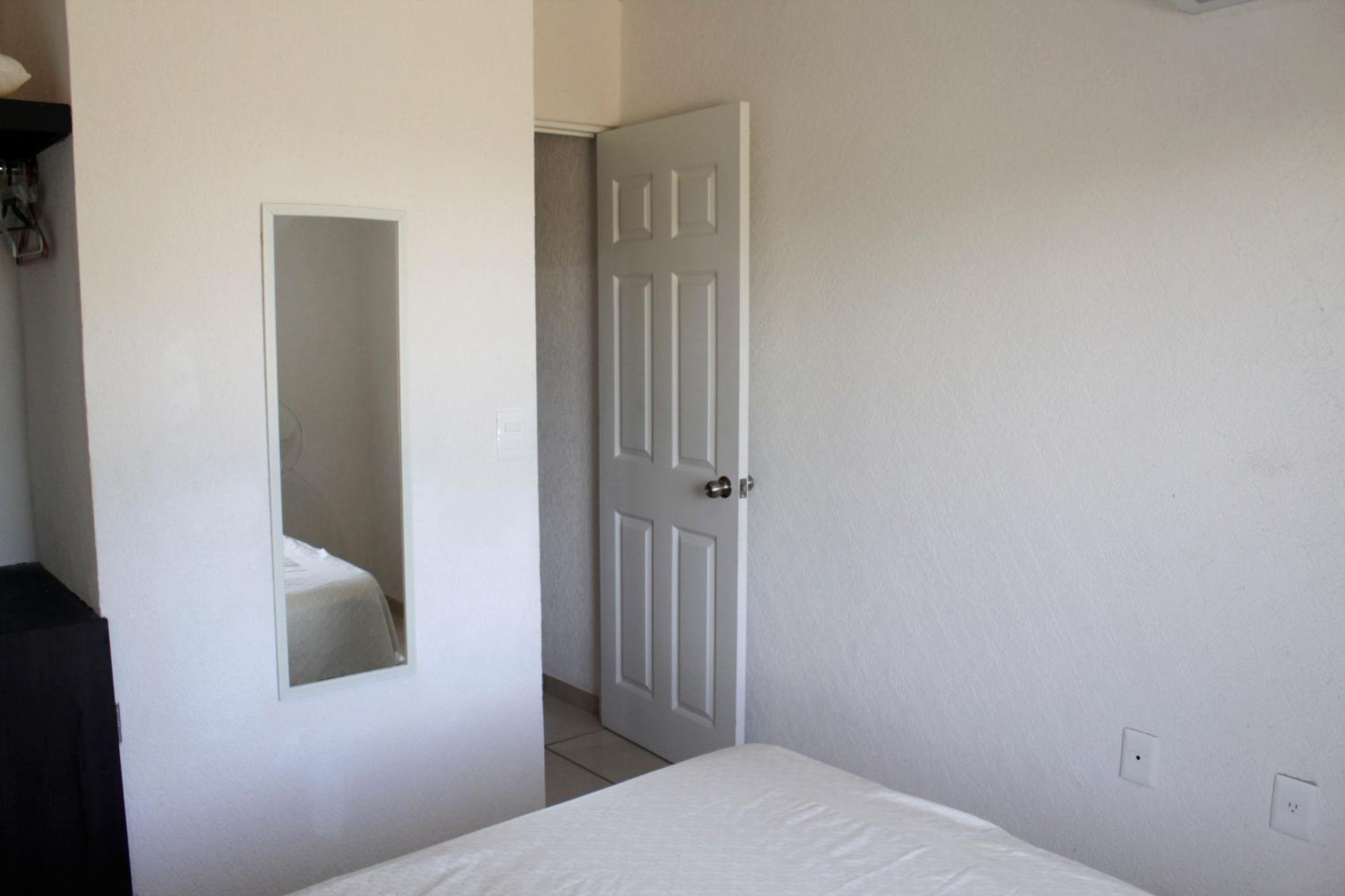 Two-Bedroom Apartment - Photo 33