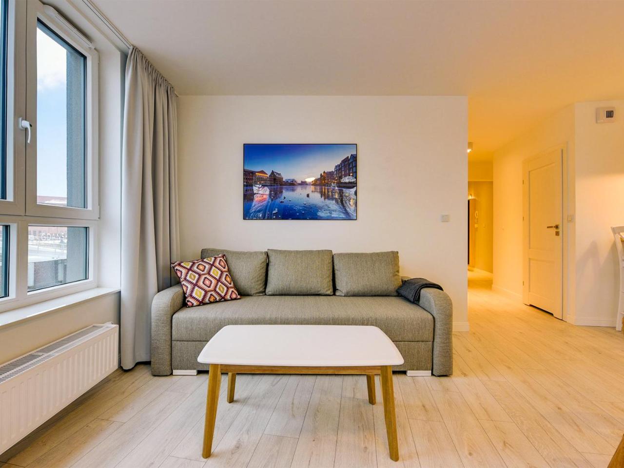 Apartment photo 2