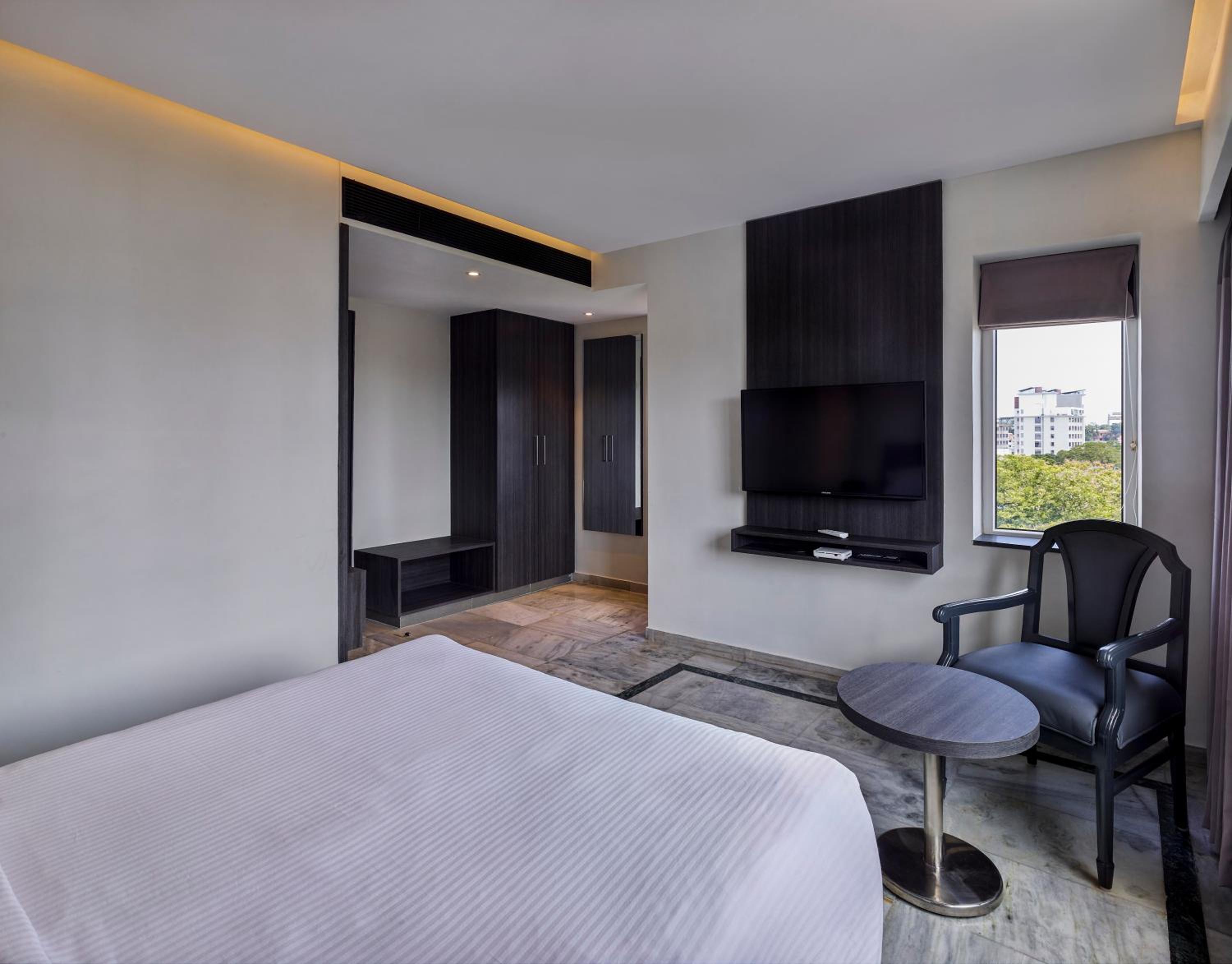 Standard Double Room with Fan - Photo 2