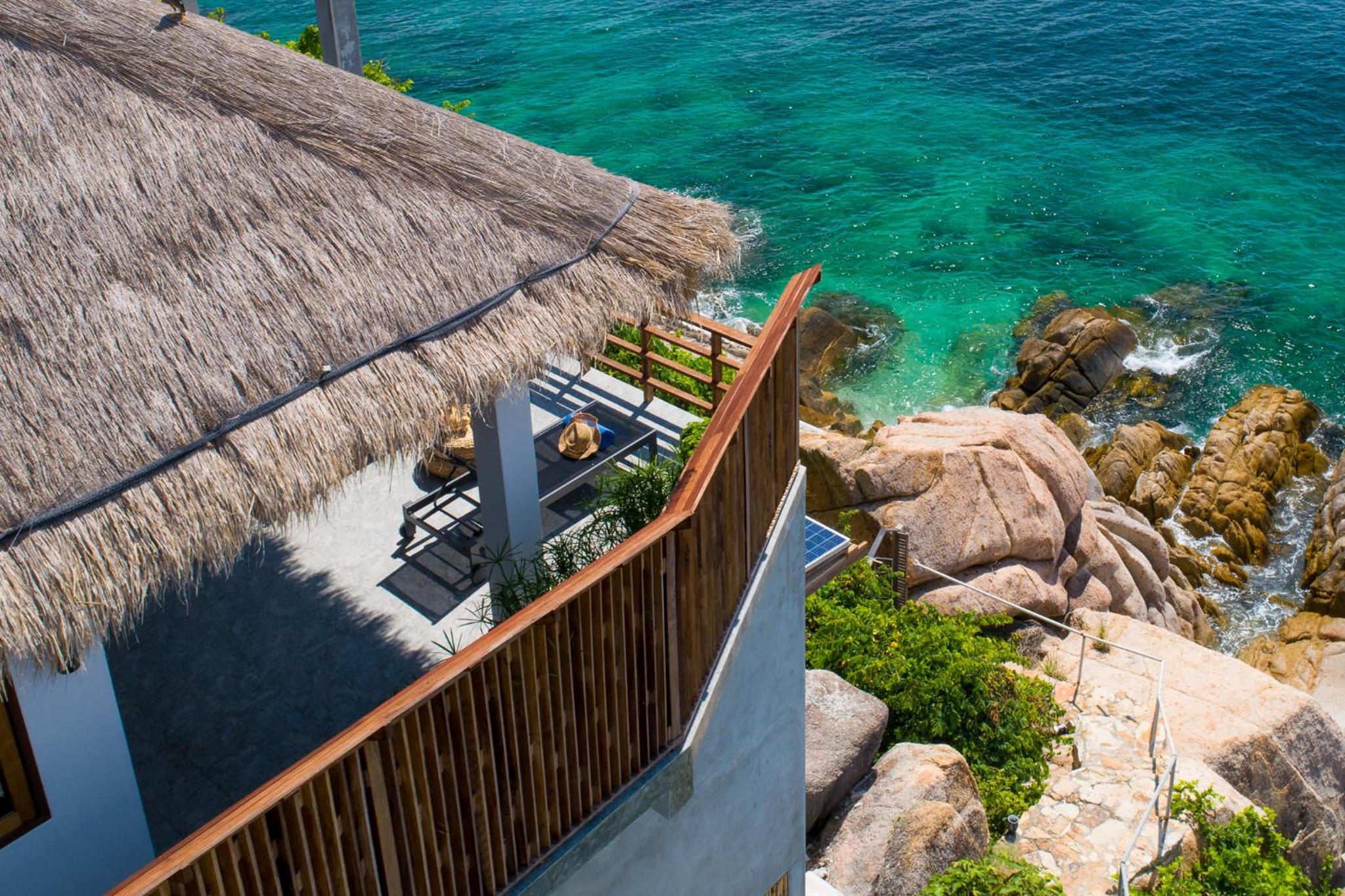 C5D One-Bedroom Private Pool Villa with Seafront - Photo 5