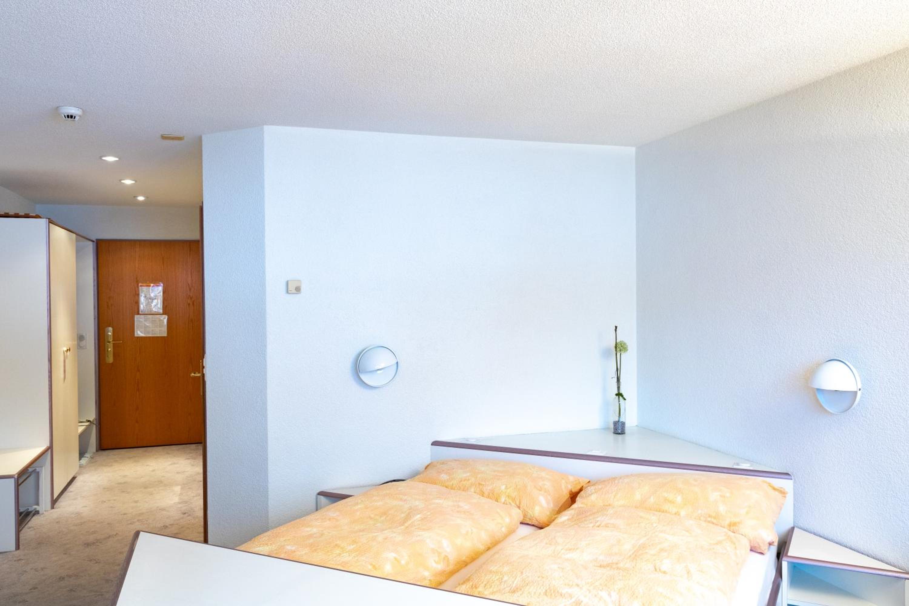 Double Room - Photo 2