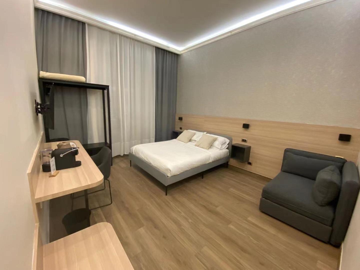 Deluxe Double or Twin Room photo 2